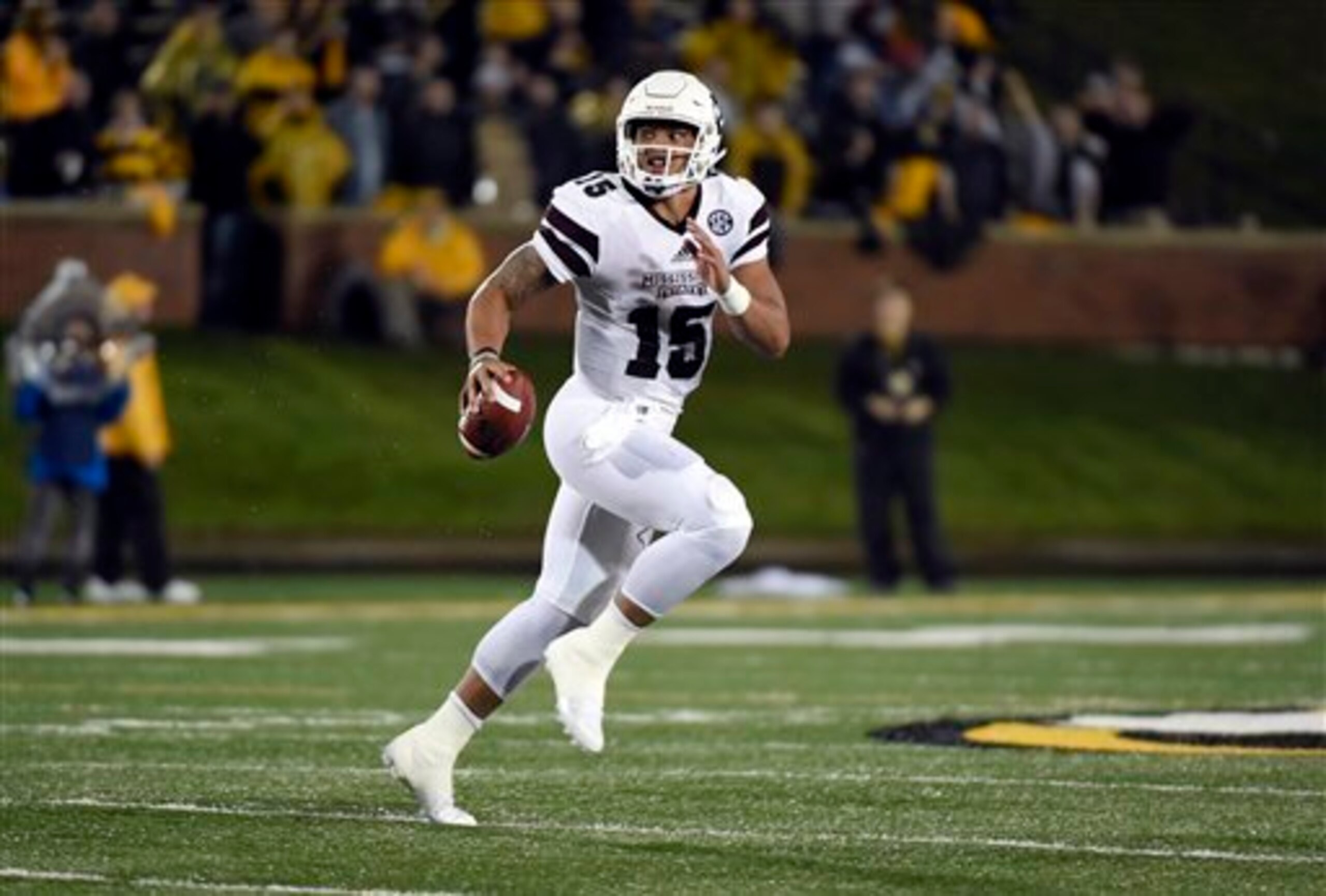 Mississippi State QB Dak Prescott will struggle against Alabama's strong defensive front.