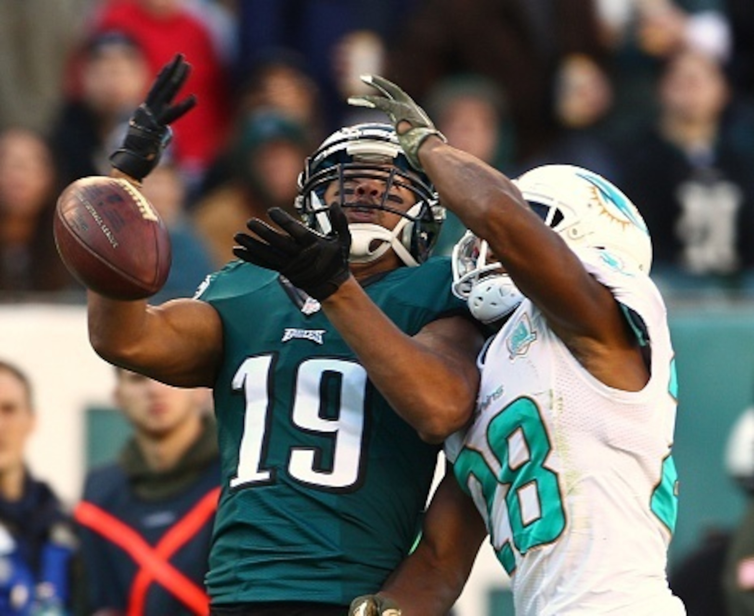 PHILADELPHIA, PA - NOVEMBER 15: Miles Austin #19 of the Philadelphia Eagles fails to make a catch as Bobby McCain #28 of the Miami Dolphins defends during the third quarter of their football game at Lincoln Financial Field on November 15, 2015 in Philadel