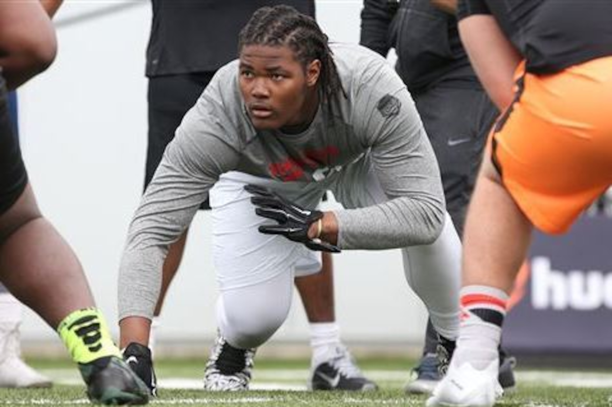 Top-ranked defensive tackle Rashan Gary is one of several elite prospects still searching for the right fit.
