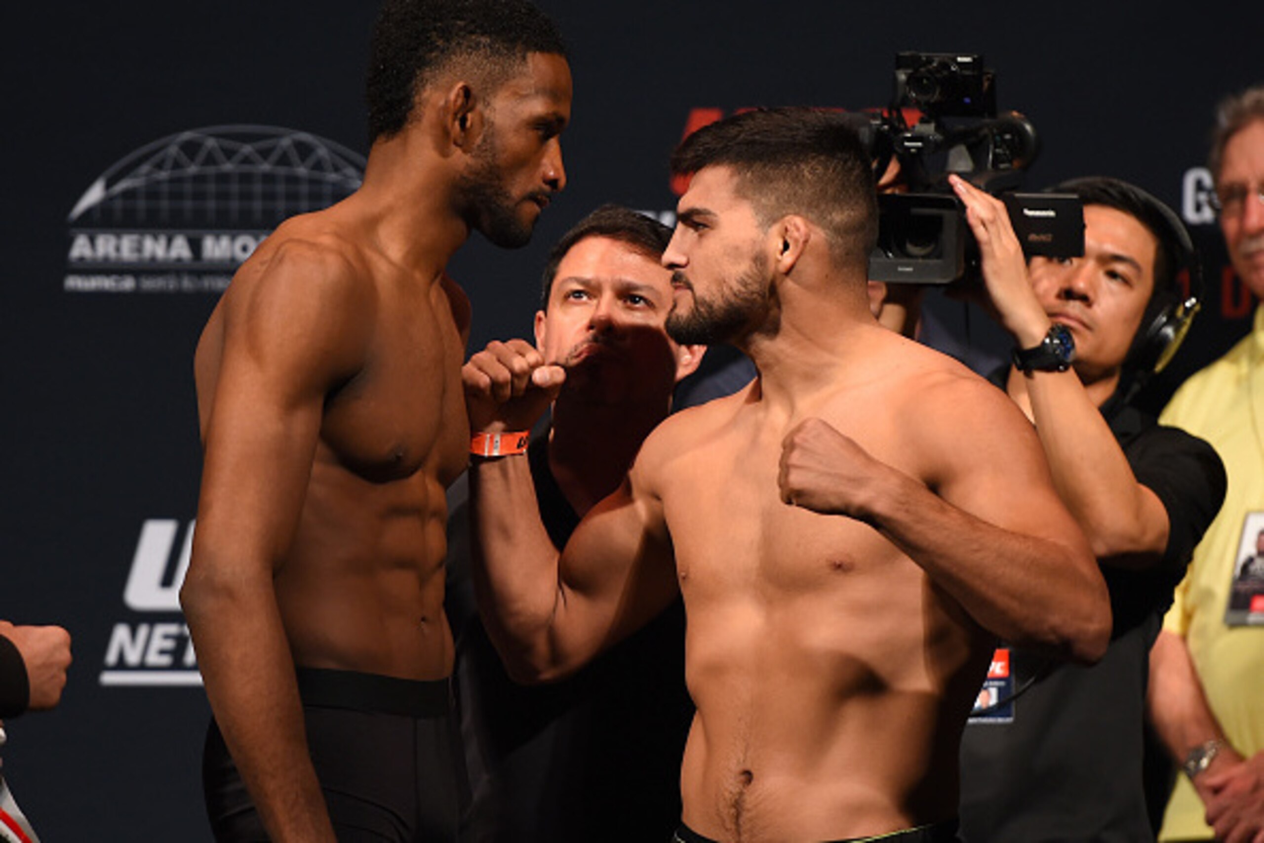 Neil Magny (left) and Kelvin Gastelum