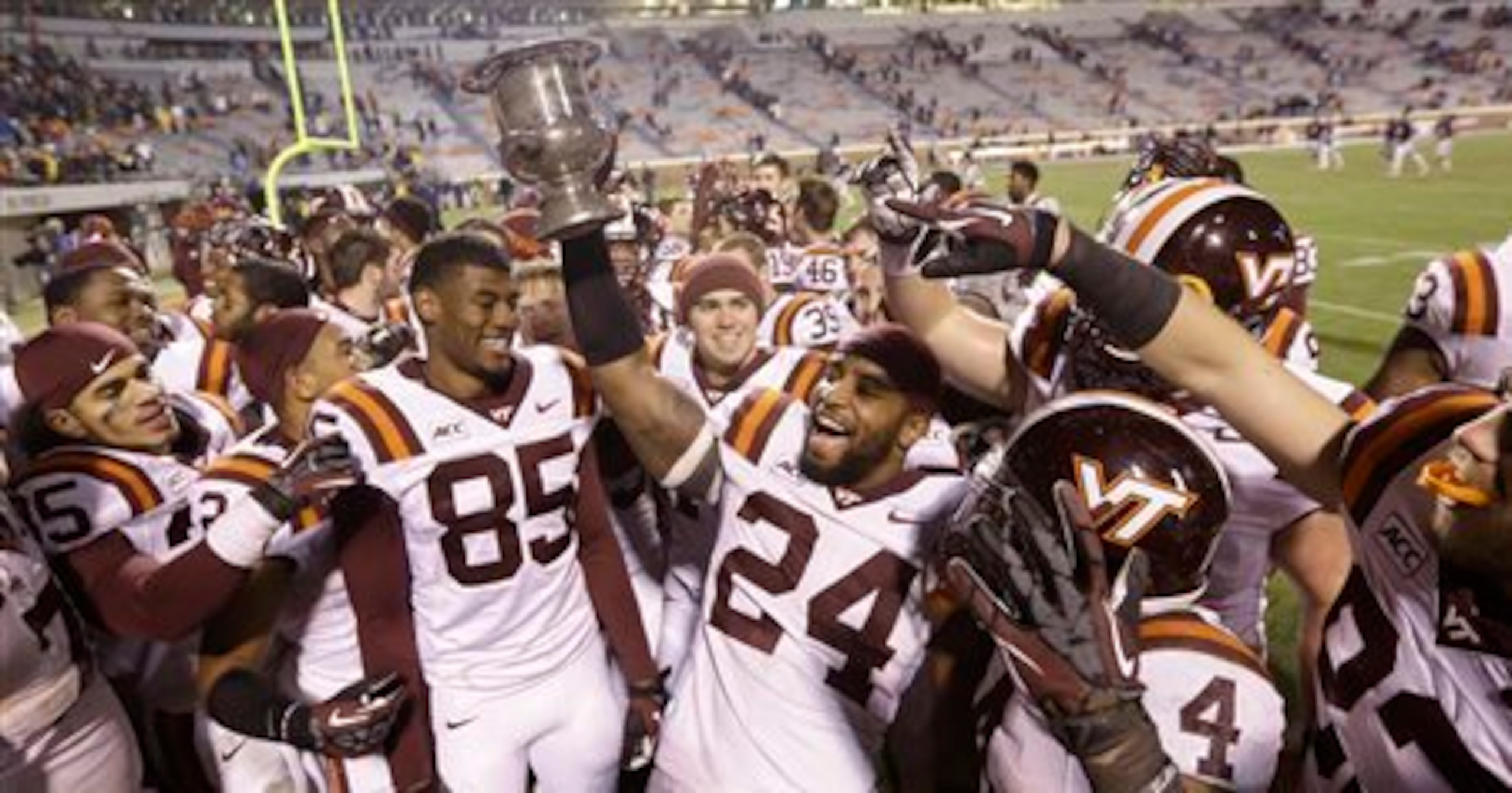 The Hokies with the Commonwealth Cup