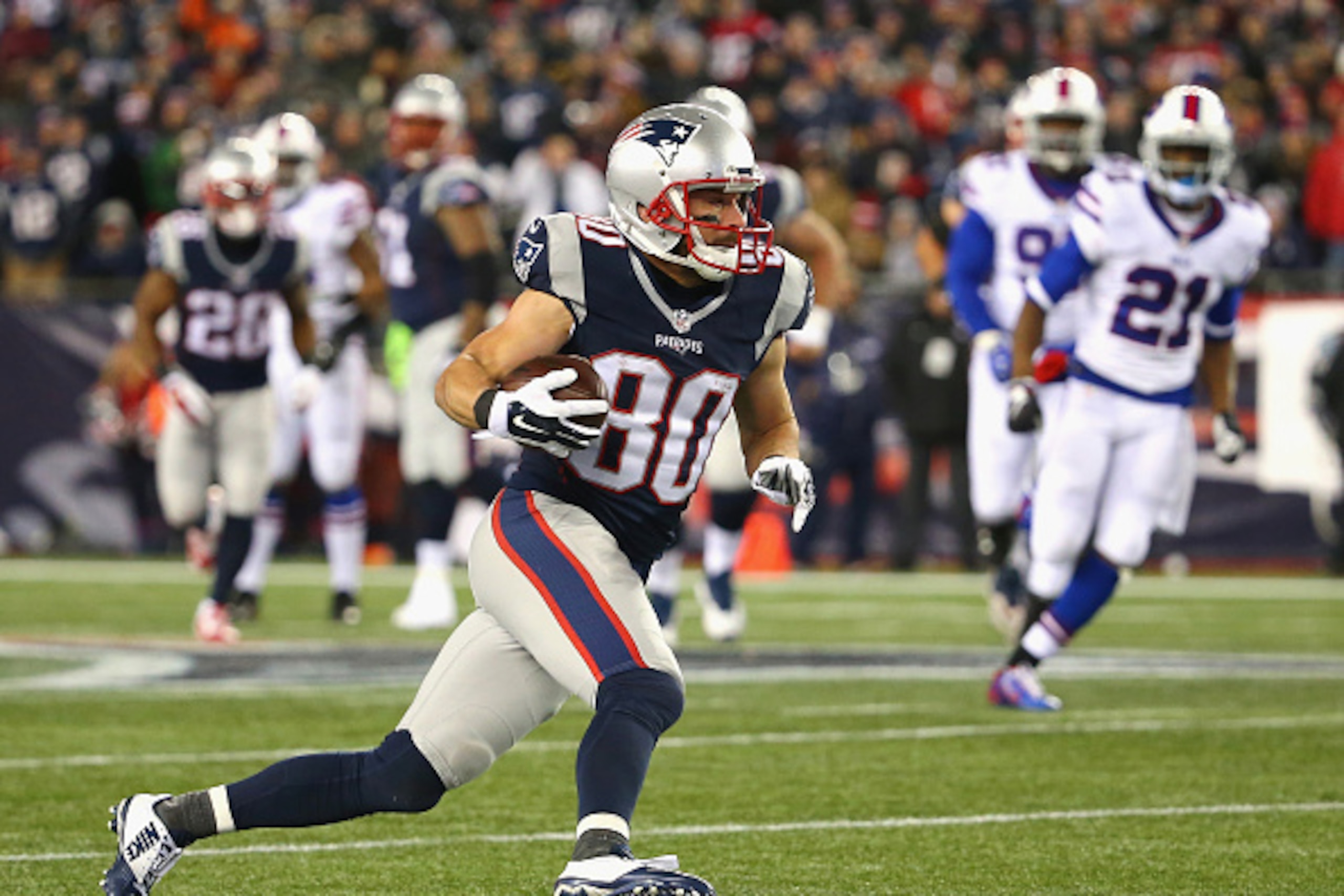 Danny Amendola and the Pats stay at the top.