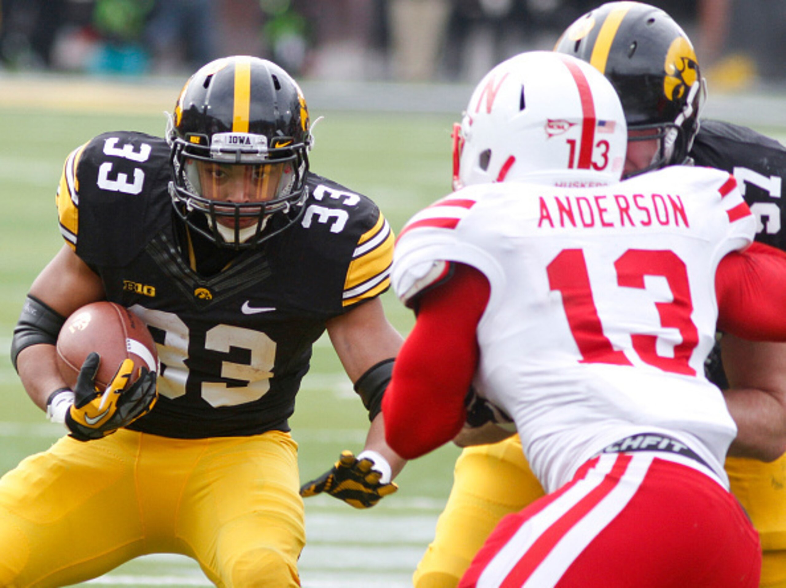 Iowa RB Jordan Canzeri (left)