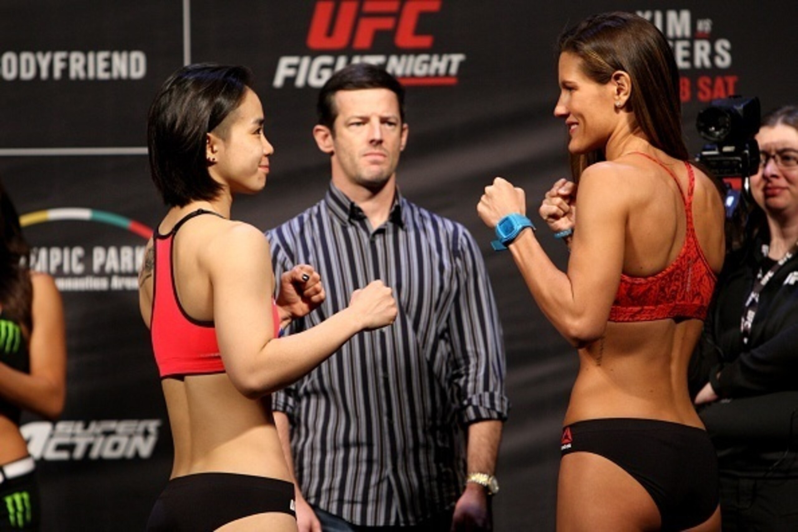 Seo Hee Ham (left) defeated Cortney Casey.
