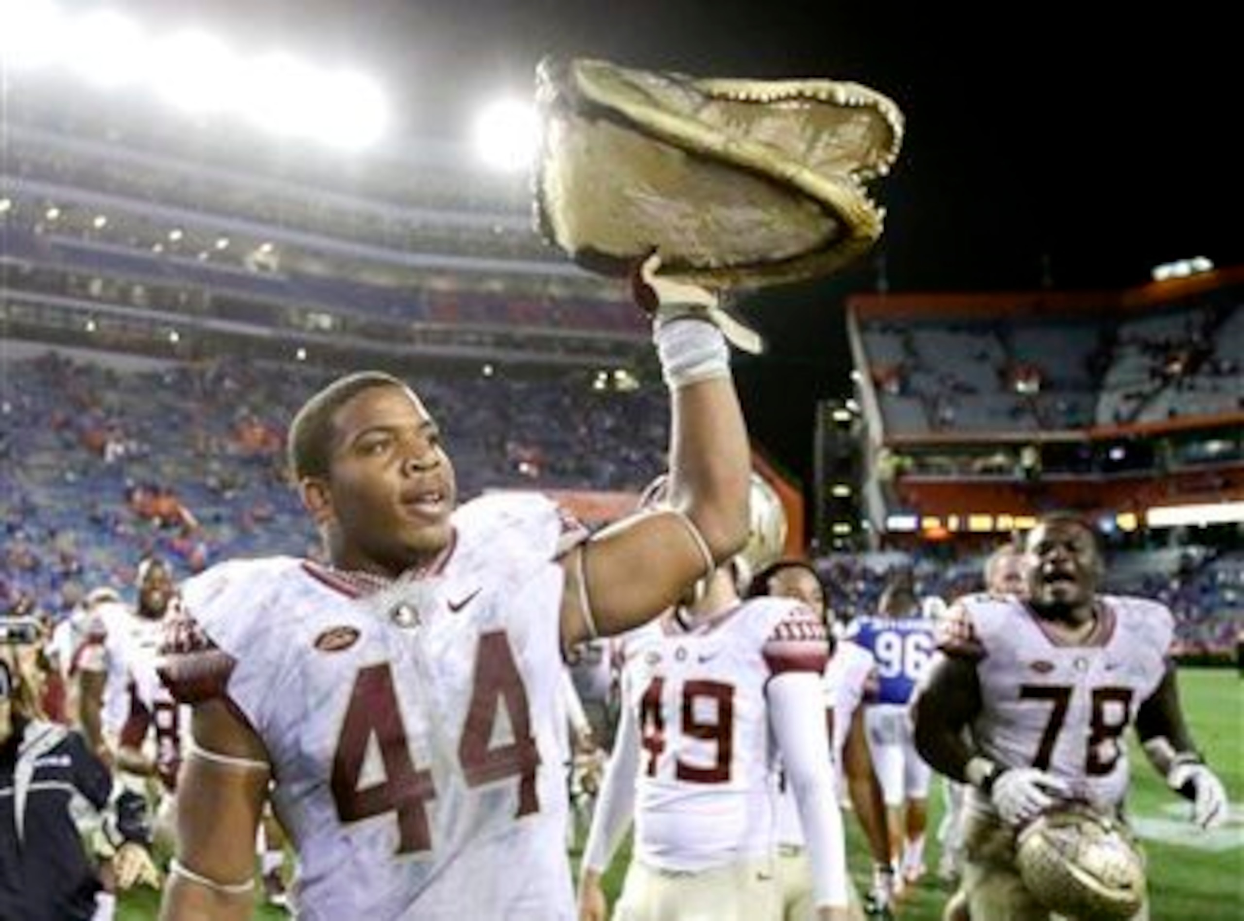 Florida State DE Demarcus Walker (left)