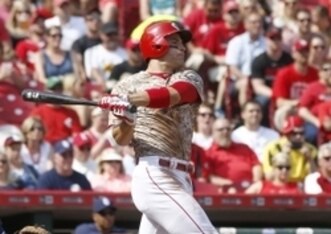 1B Joey Votto