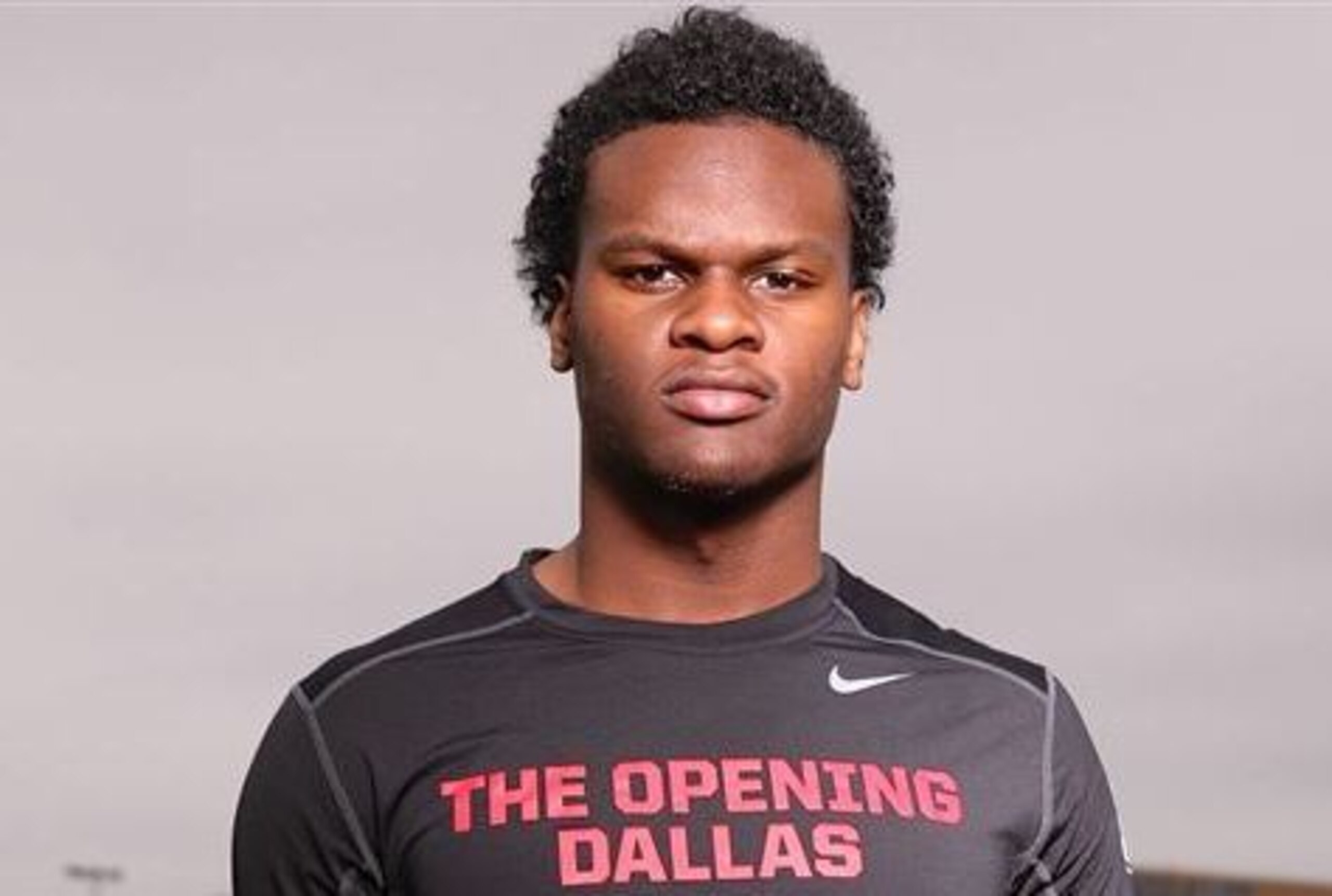 Record-setting WR Tren'Davian Dickson is back on board with the Bears.