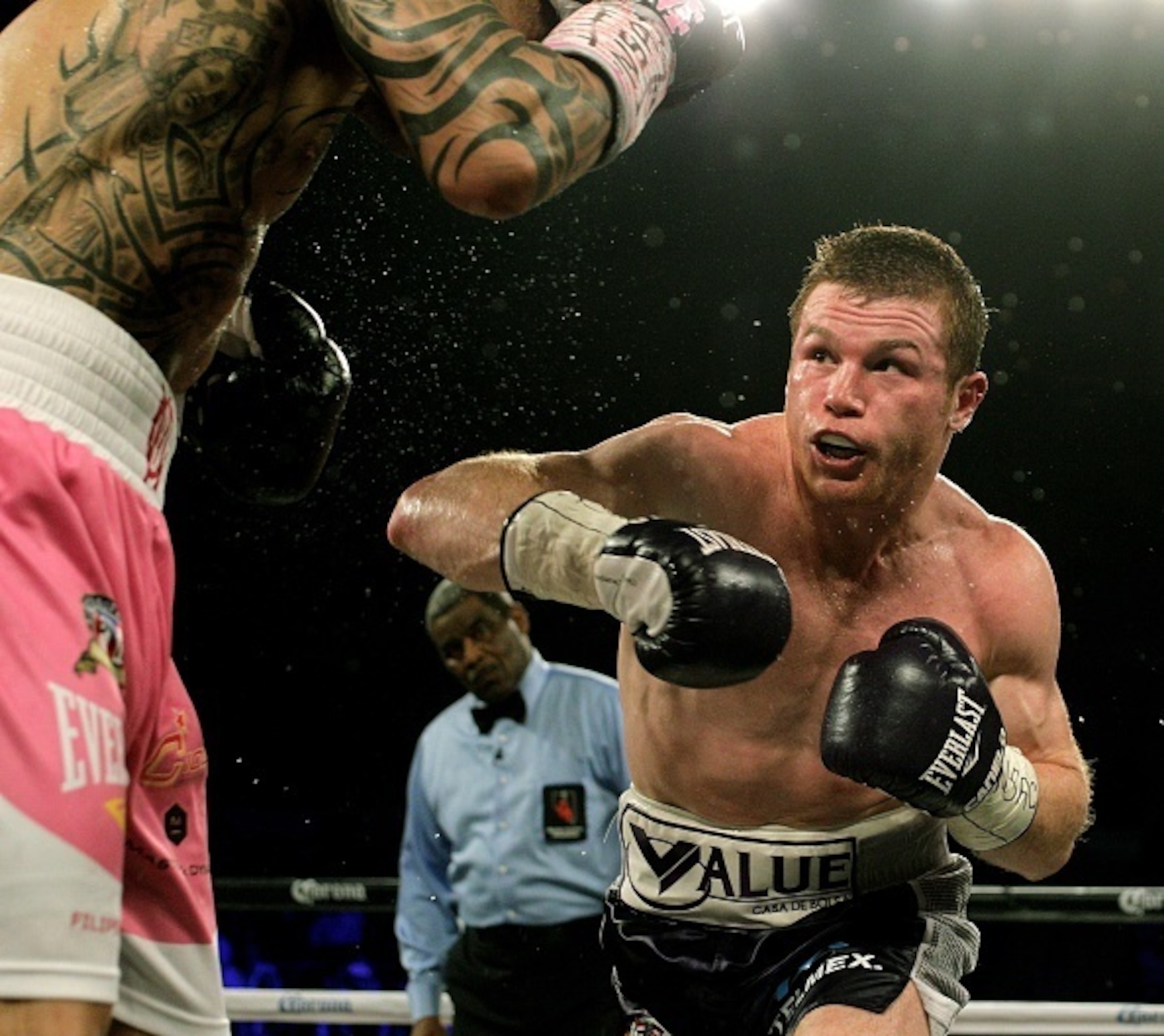 Behold the middleweight champ. Kind of.