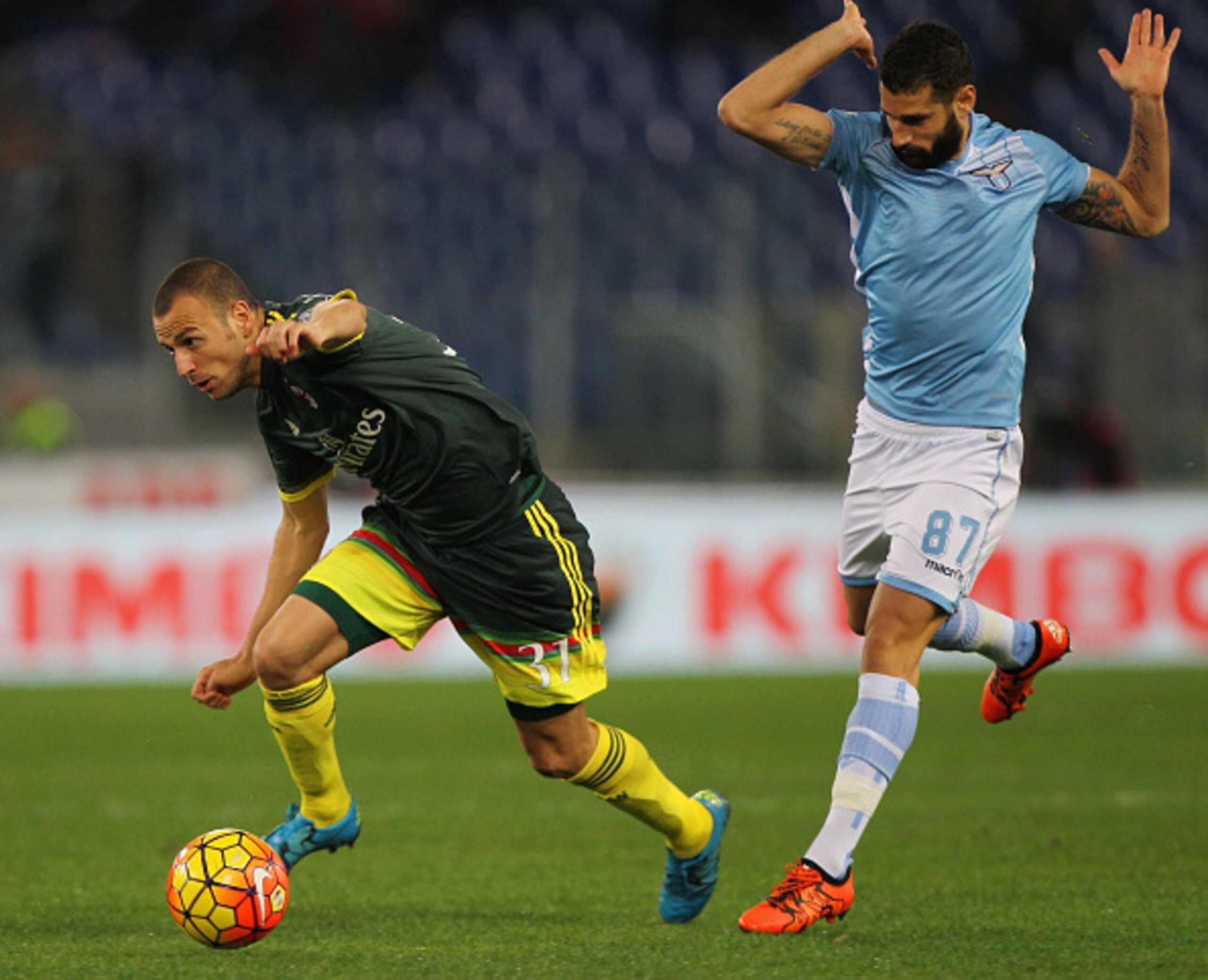 Antonelli battles Antonio Candreva.