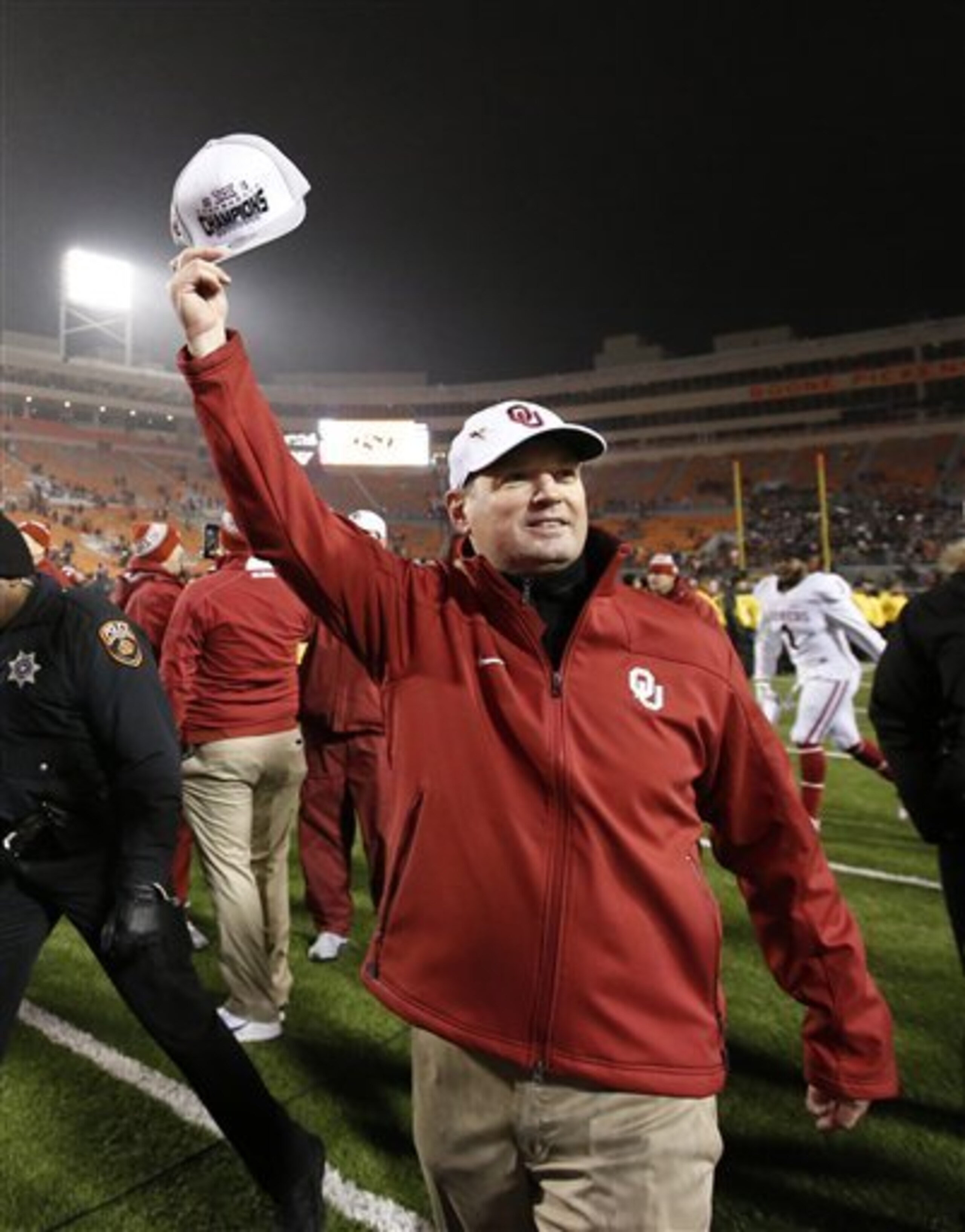 After a disappointing 2014 campaign, Stoops has the Sooners poised to make the 2015 College Football Playoff.