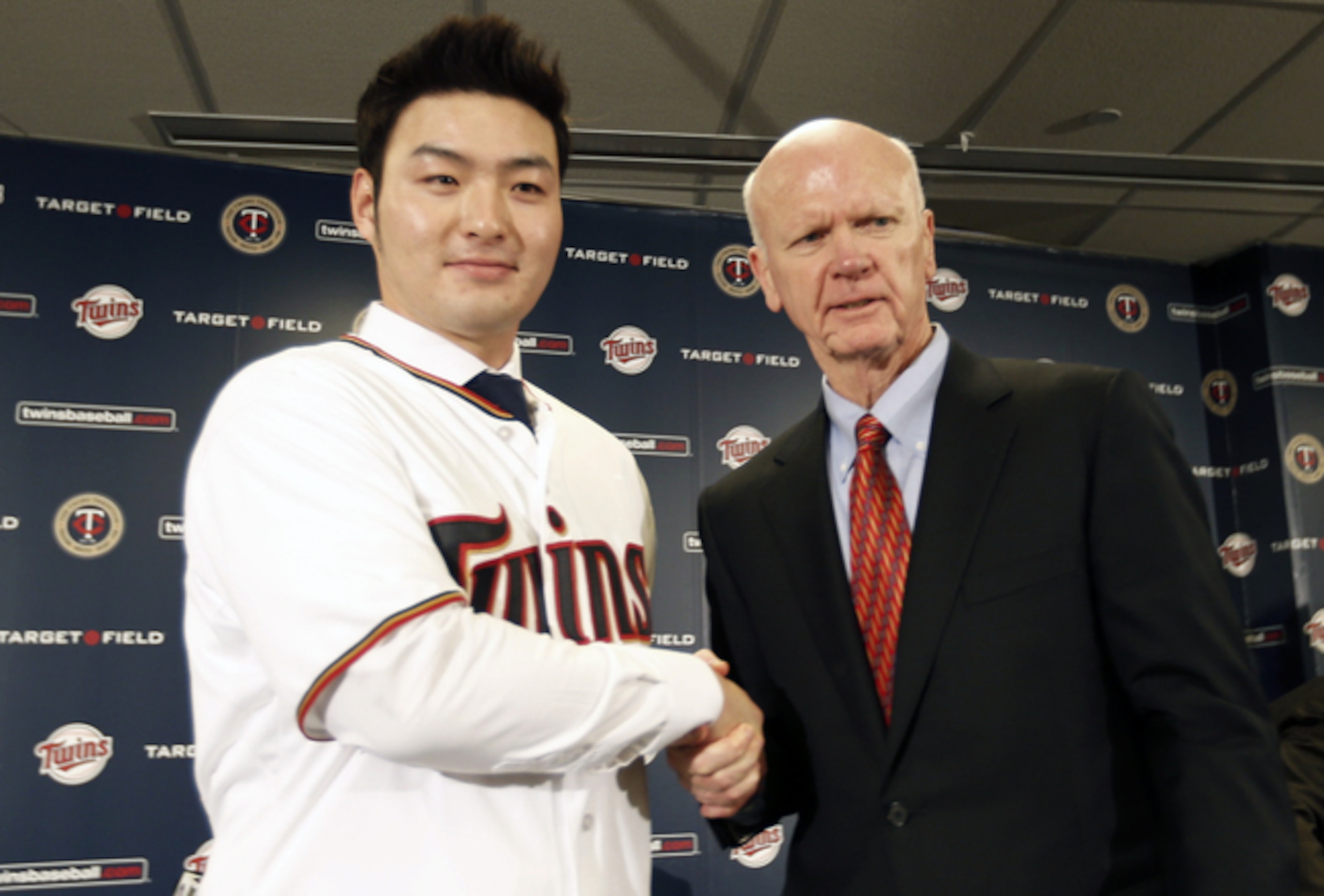 DH Byung-ho Park