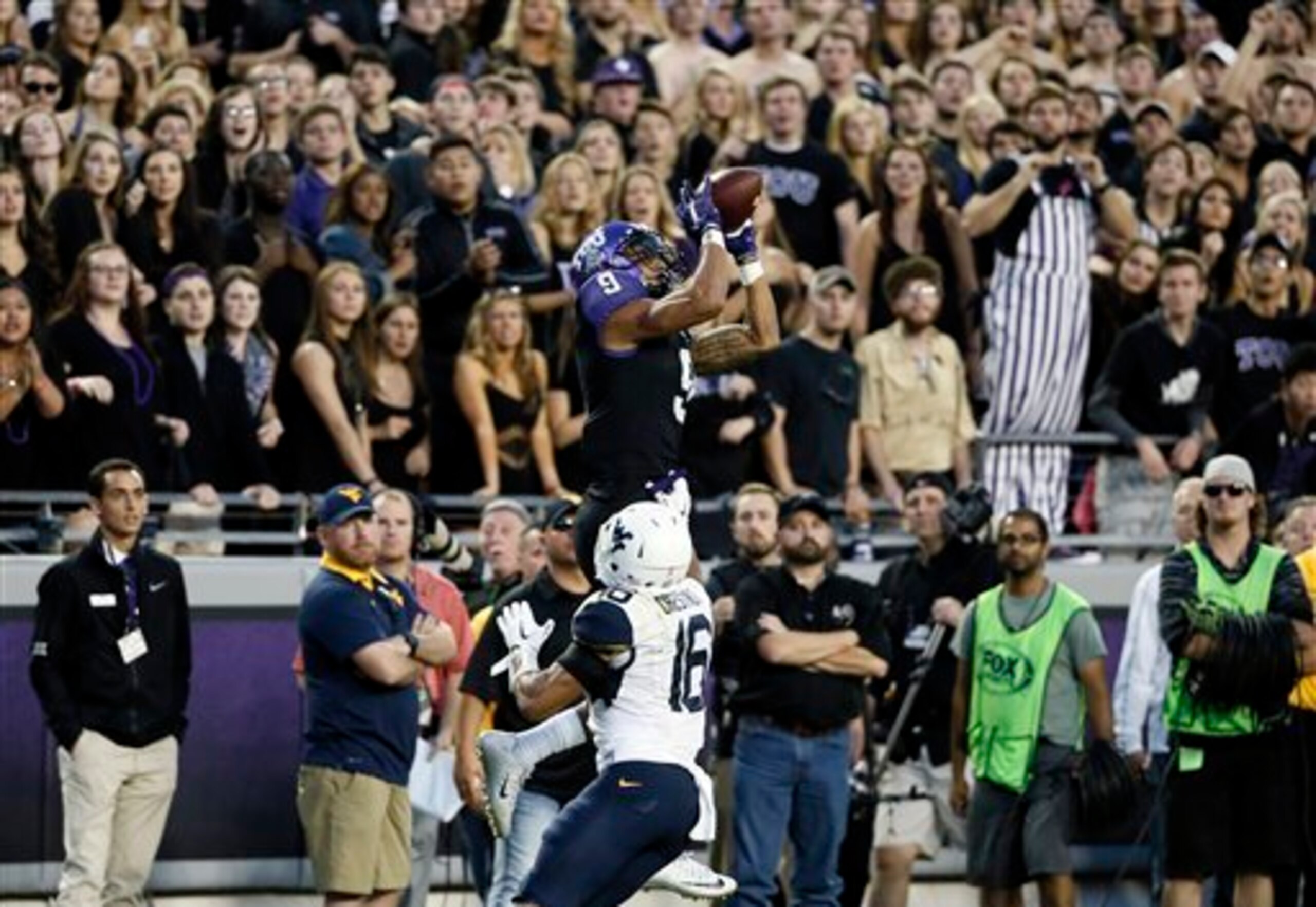 Doctson should be ready to rock after dealing with a broken wrist late in the season.