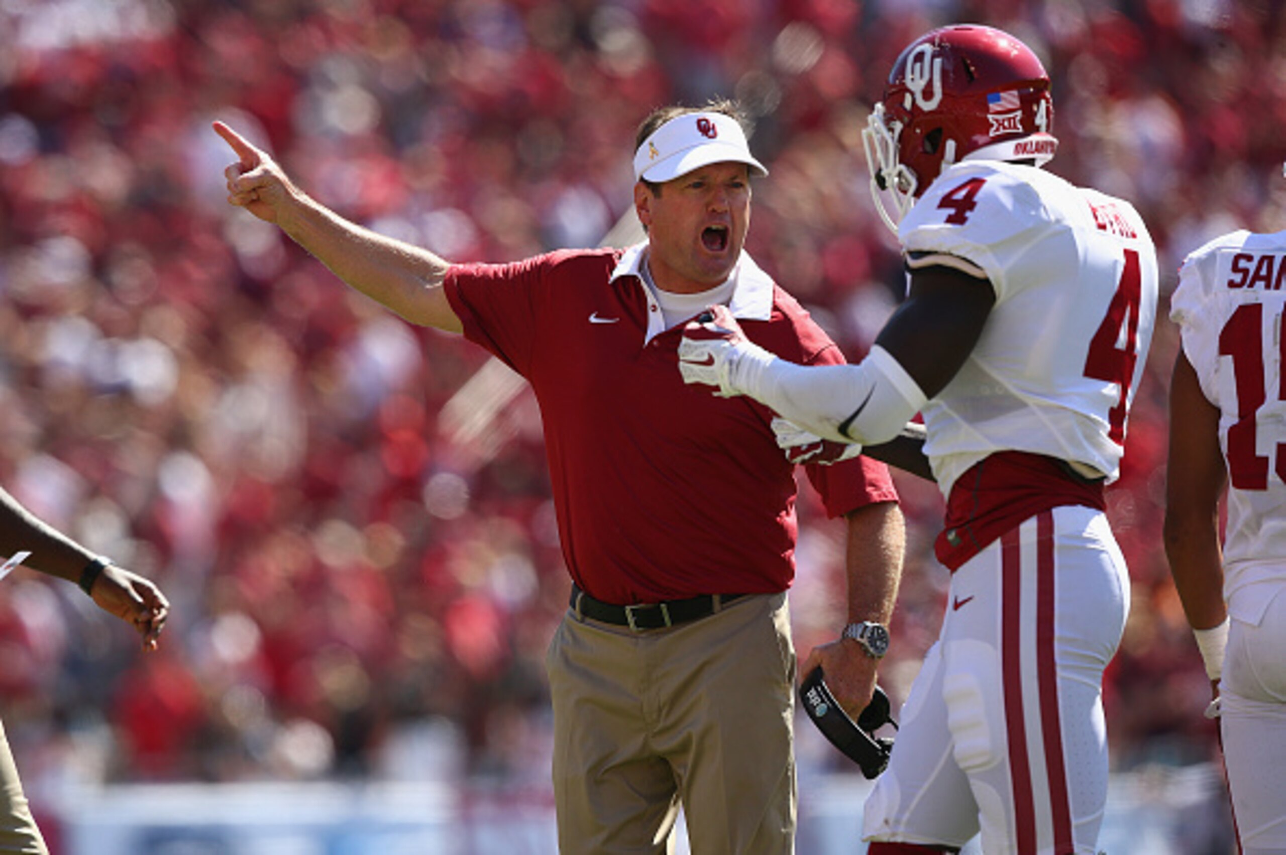 Oklahoma head coach Bob Stoops