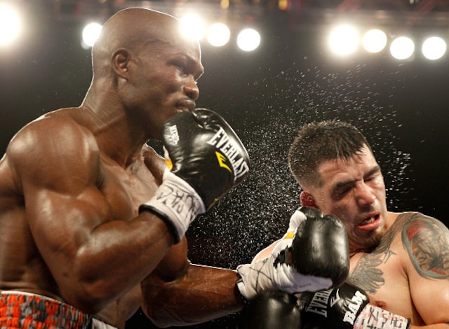 Toe Head Timothy Bradley vs. Manny Pacquiao III: Head-to-Toe Breakdown of Both ...
