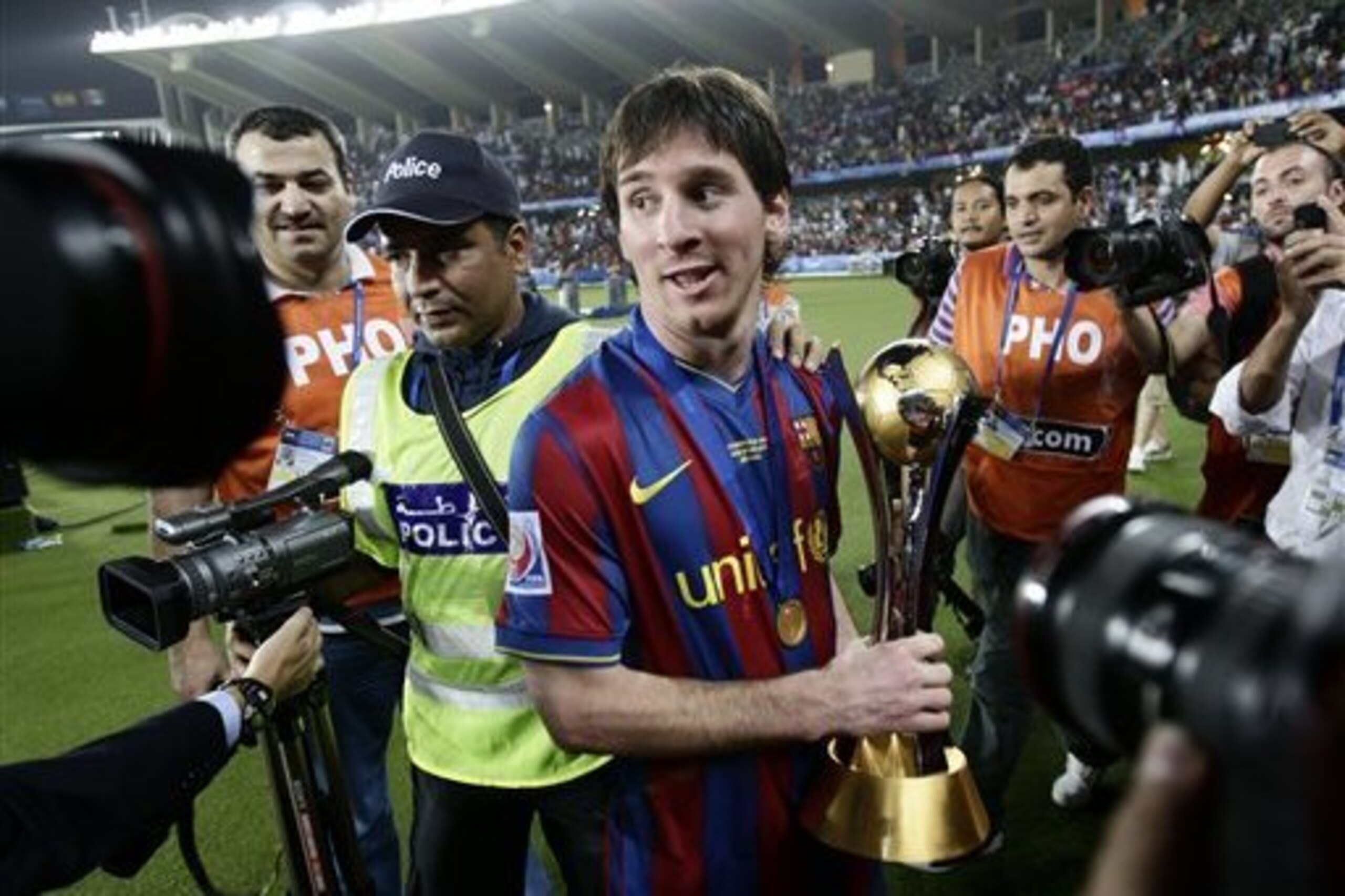 Lionel Messi scored the winning goal in the 2009 final to give Barcelona their first ever Club World Cup trophy.