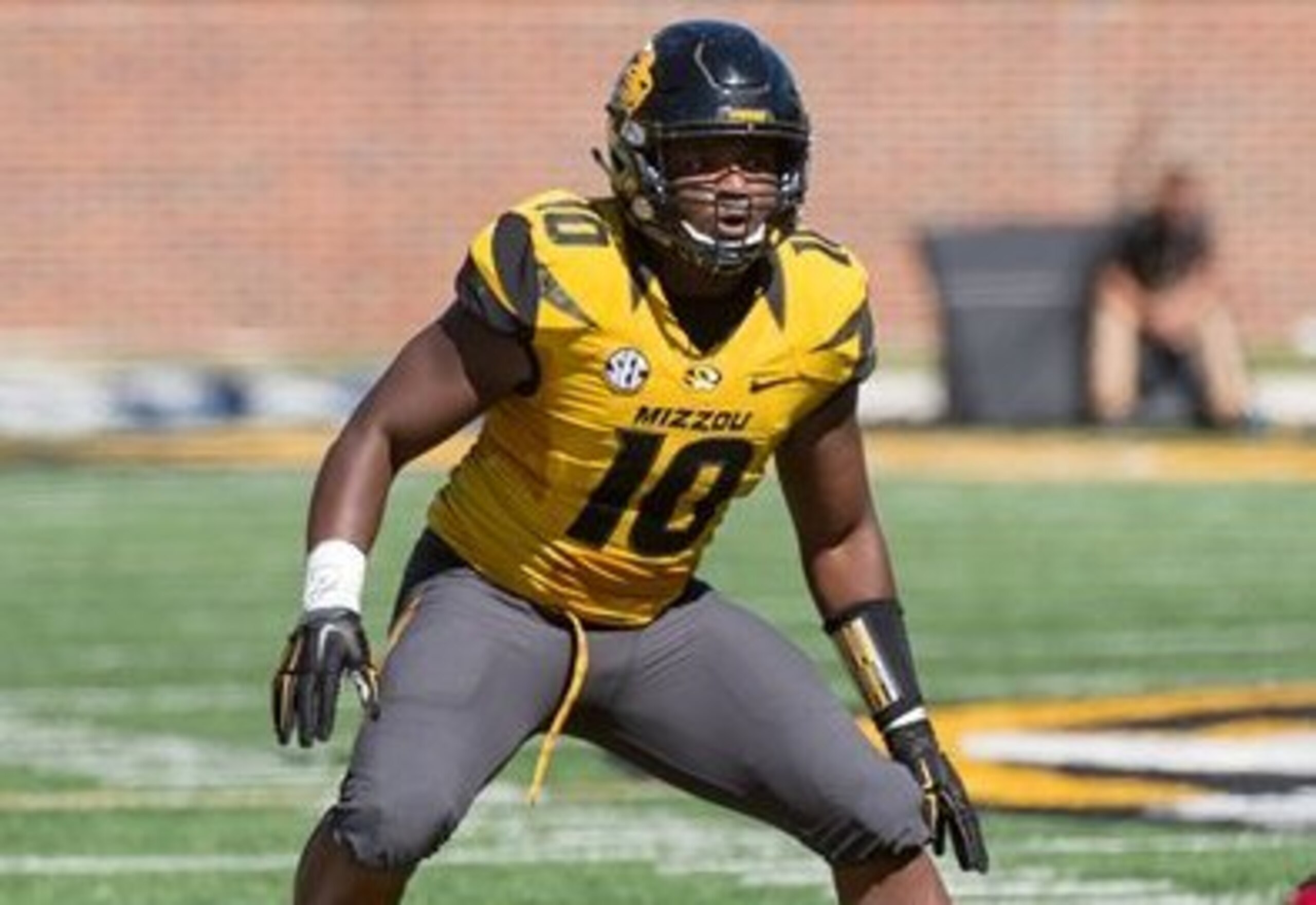 Missouri LB Kentrell Brothers