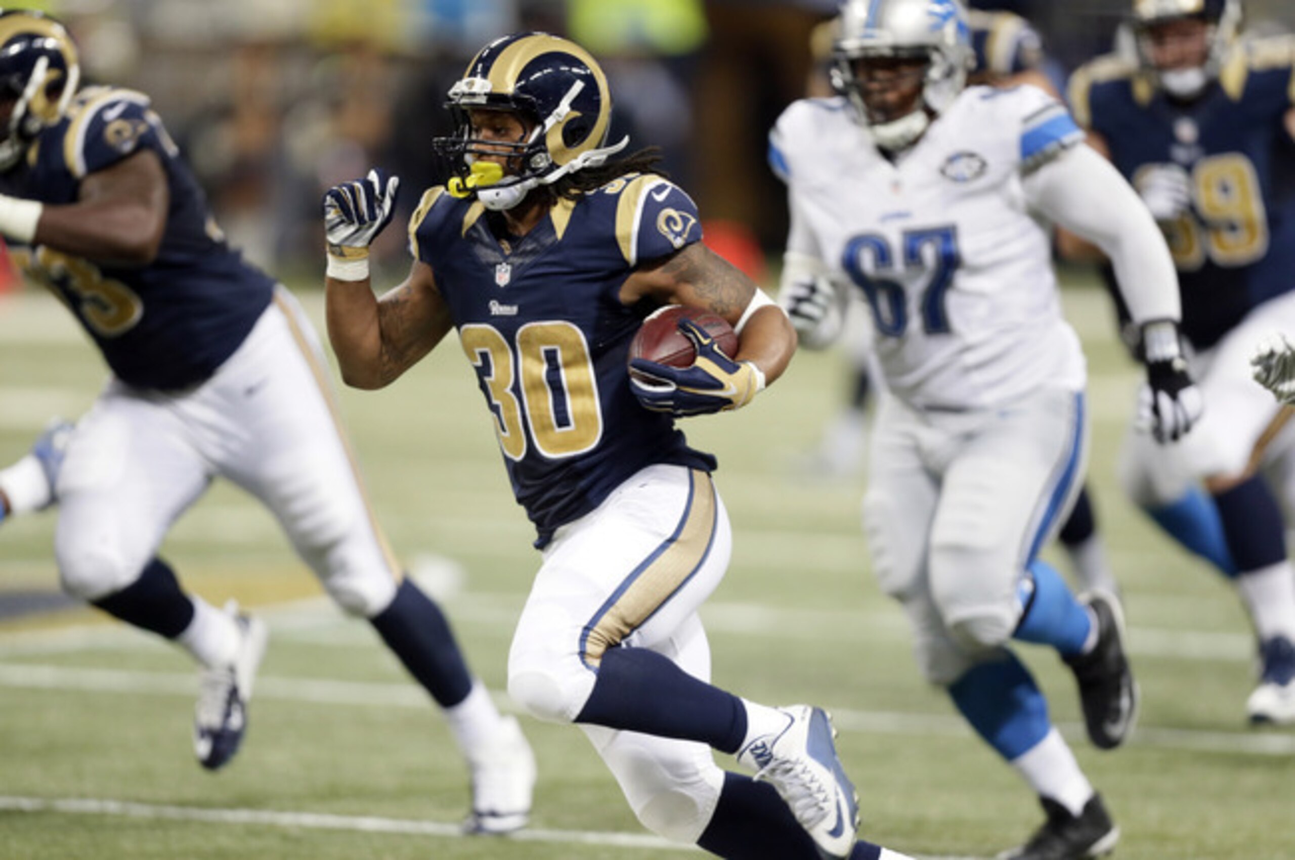 Multiple factots hurt Todd Gurley going into a short week.