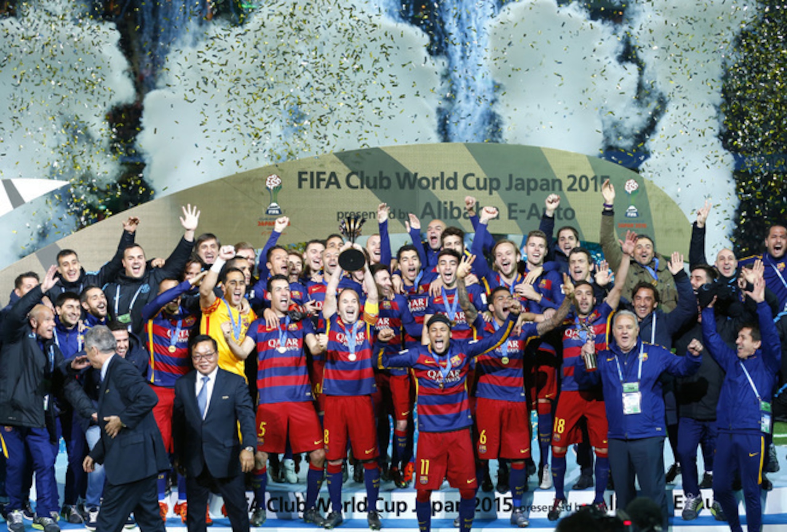 Barcelona are the first team to be crowned world champions on three separate occasions. Barcelona are the first team to be crowned world champions on three separate occasions.