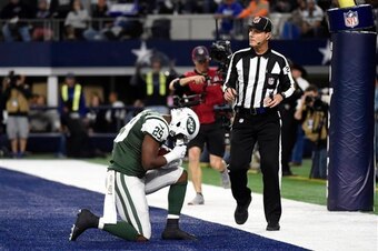 Bilal Powell celebrates a touchdown.