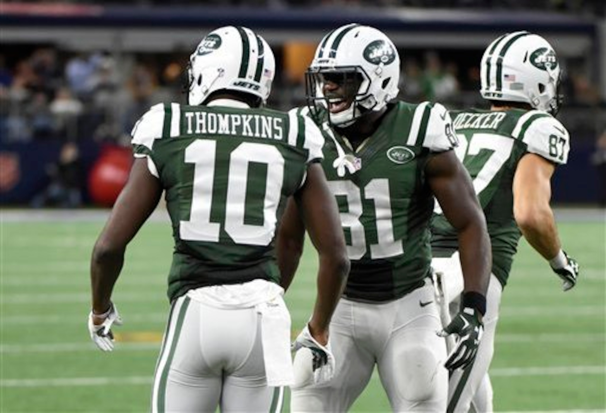 Kenbrell Thompkins (10) and Quincy Enunwa (81) made two of the biggest plays of the game for the Jets.