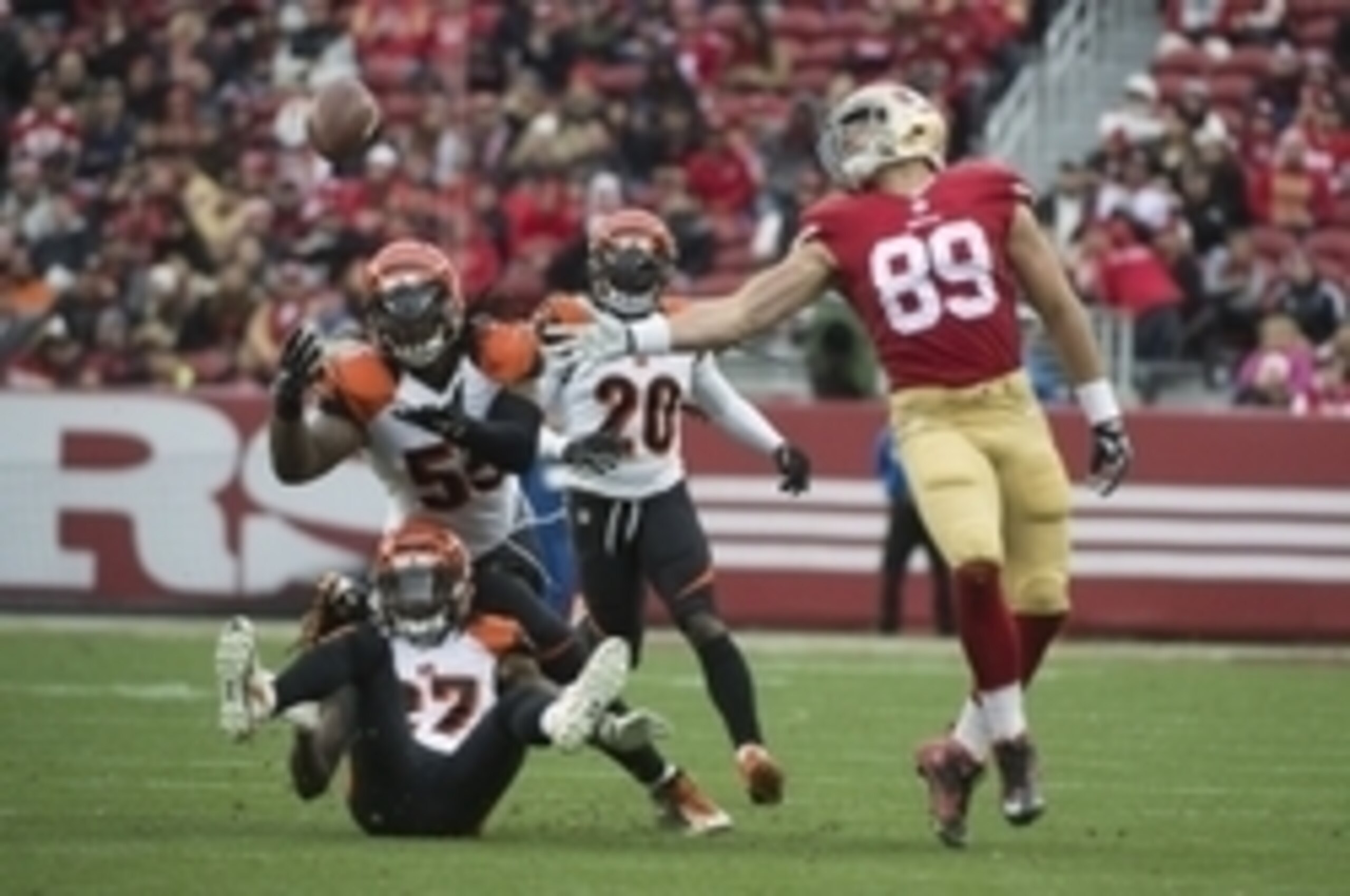 Tight end Vance McDonald (right) bobbled two passes, which Cincinnati's defense ended up intercepting.