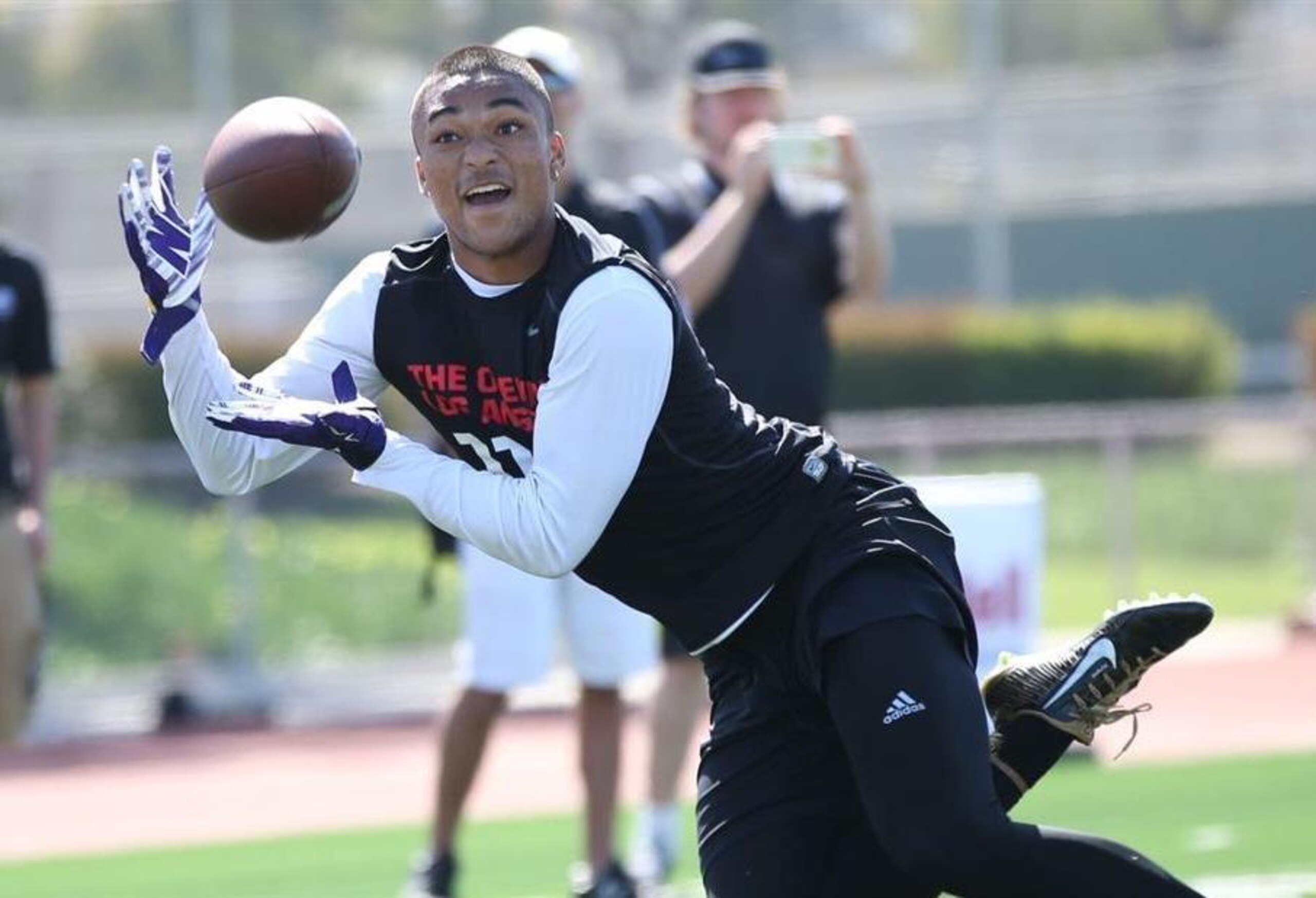 WR Dylan Crawford