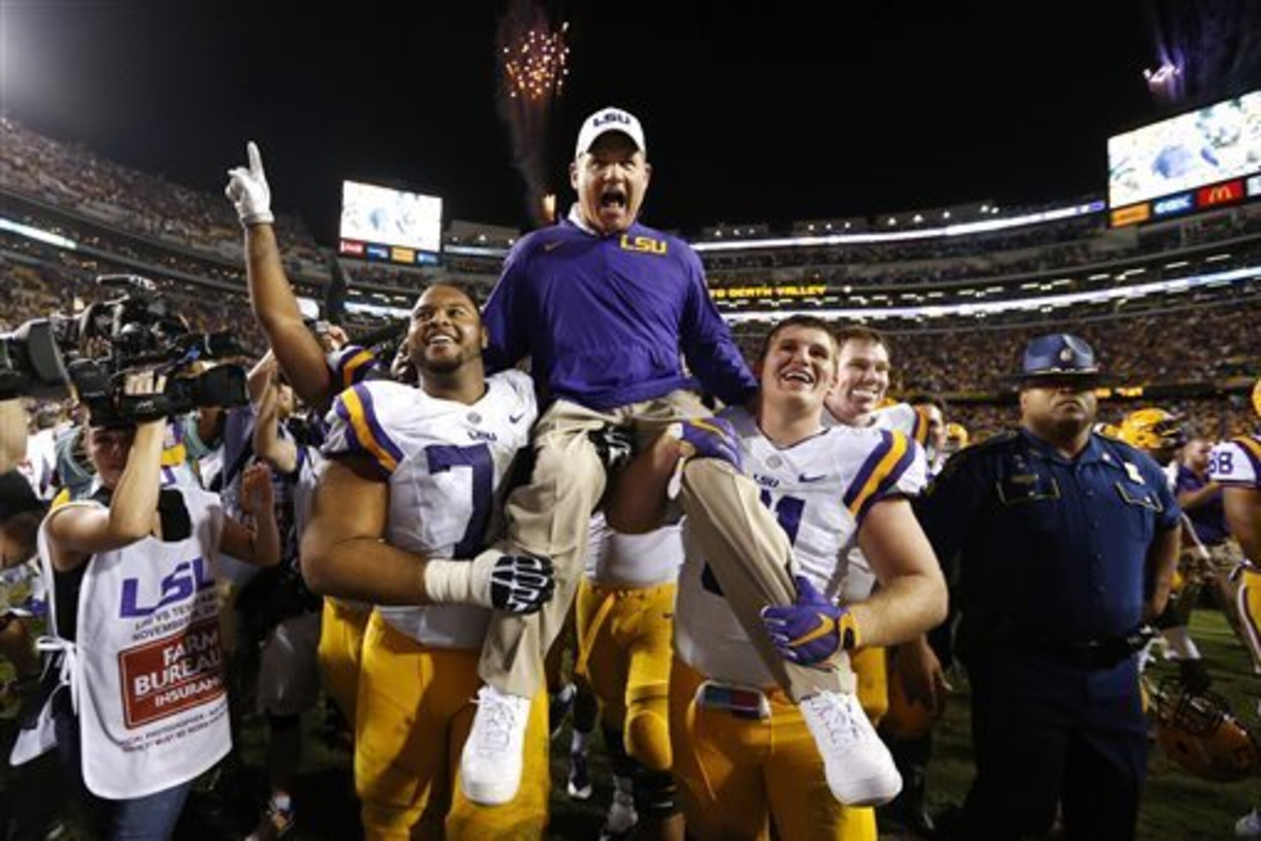 Les Miles was able to escape the rumors of being fired at LSU. A bowl win, solid 2016 signing class and a big 2016 season could help him stay for additional years as head coach.