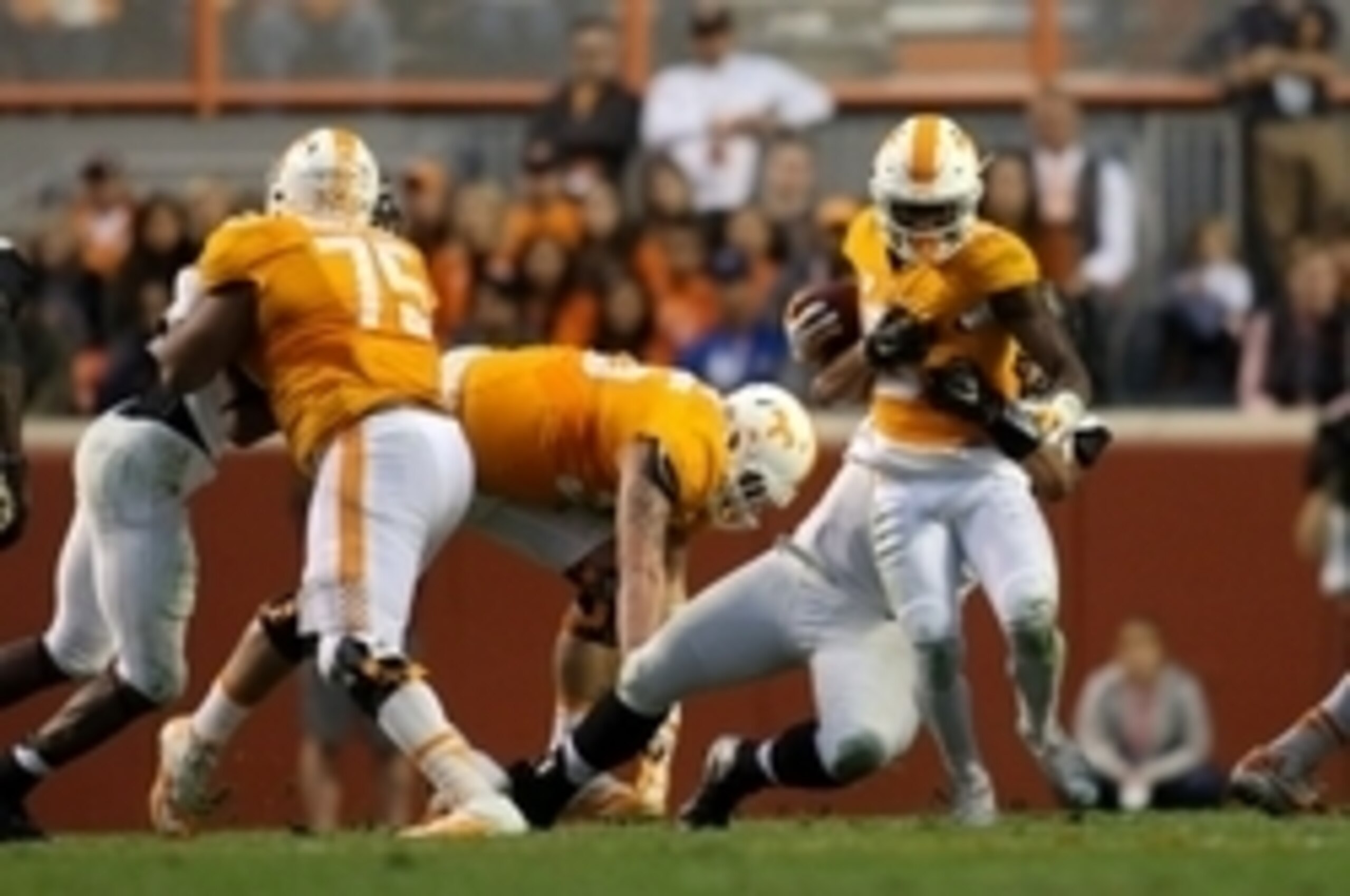 Nov 28, 2015; Knoxville, TN, USA; Tennessee Volunteers running back Alvin Kamara (6) runs the ball against the Vanderbilt Commodores during the first half at Neyland Stadium. Mandatory Credit: Randy Sartin-USA TODAY Sports