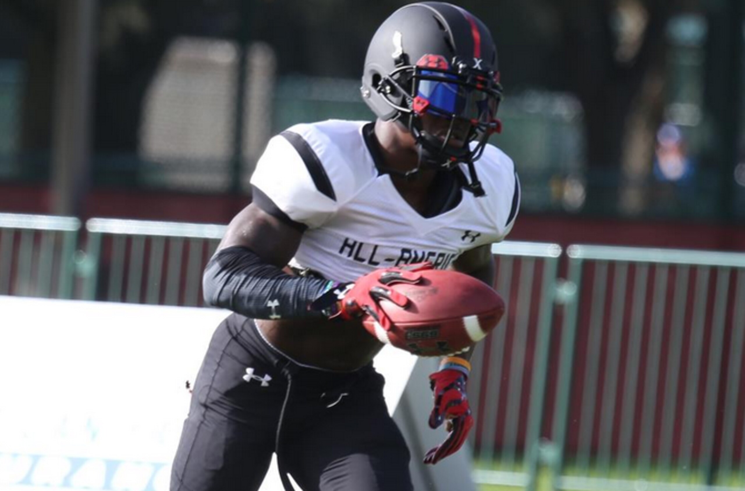 WR Sam Bruce