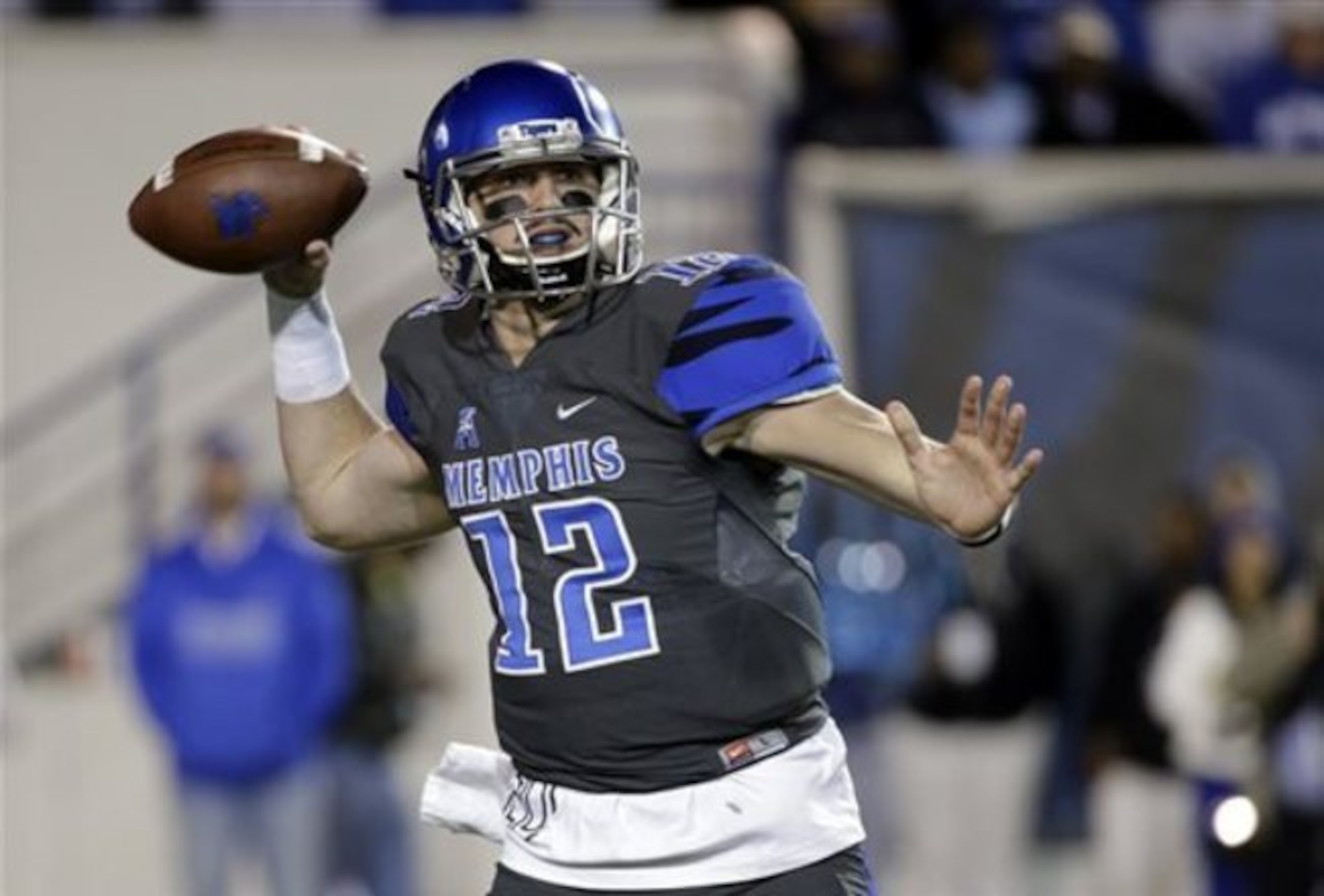 Paxton Lynch led Memphis to an excellent 2015 season.