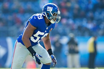 NASHVILLE, TN - DECEMBER 7:  Devon Kennard #59 of the New York Giants at the line of scrimmage in the first quarter of a game against the Tennessee Titans at LP Field on December 7, 2014 in Nashville, Tennessee.  The Giants defeated the Titans 36-7.  (Pho