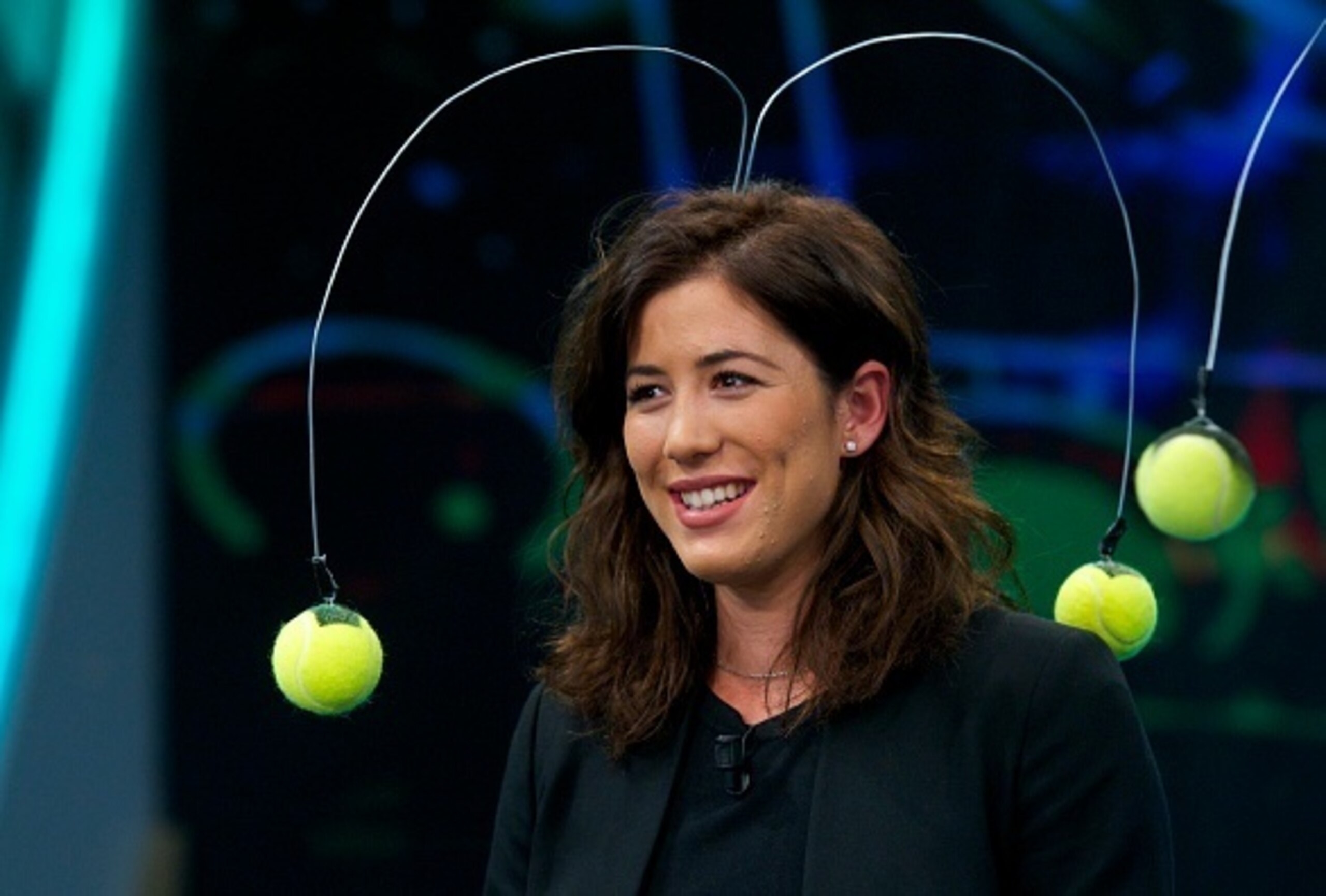 Garbine Muguruza makes an appearance on a Spanish television show.