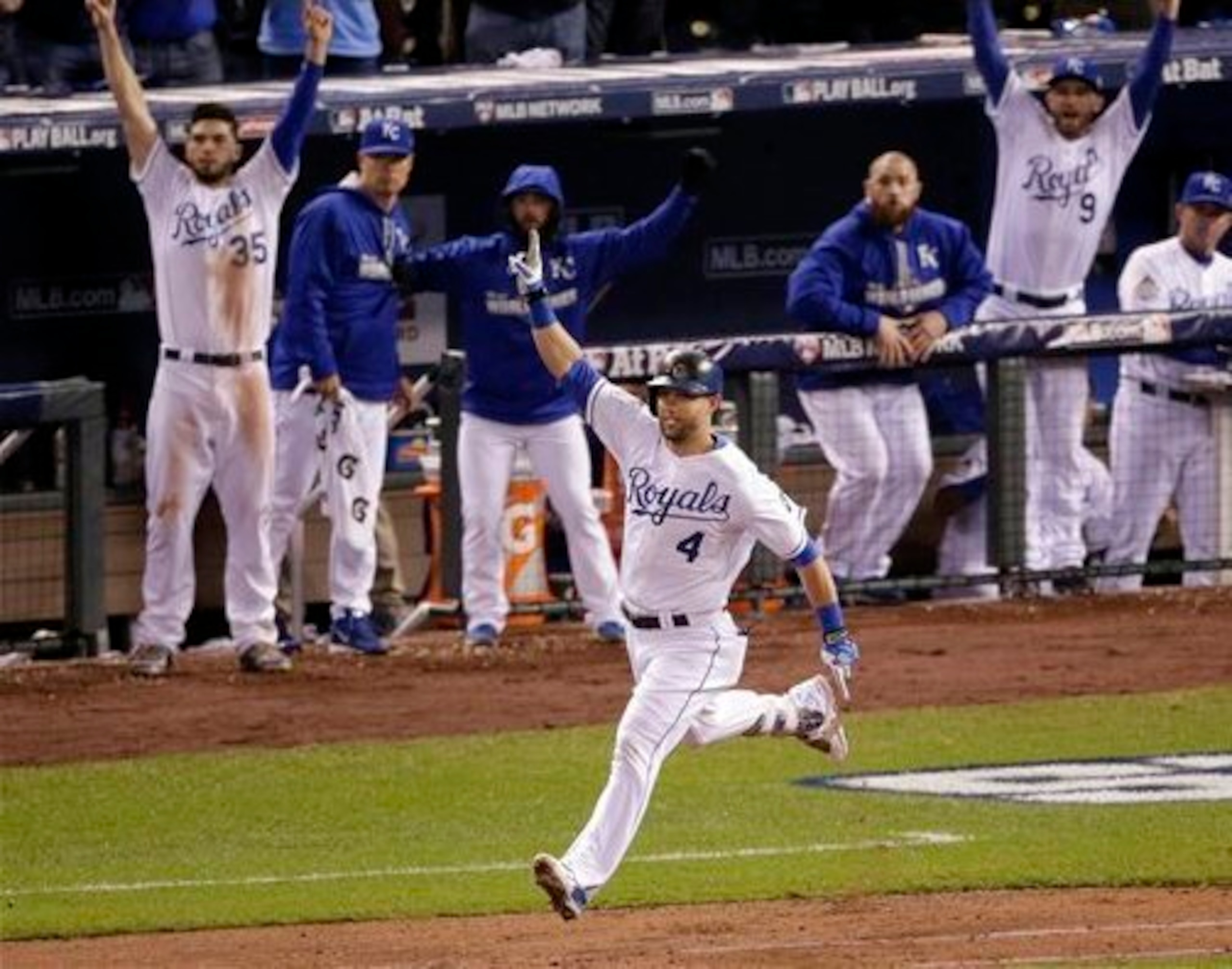 Alex Gordon's future with the Kansas City Royals is looking murky.