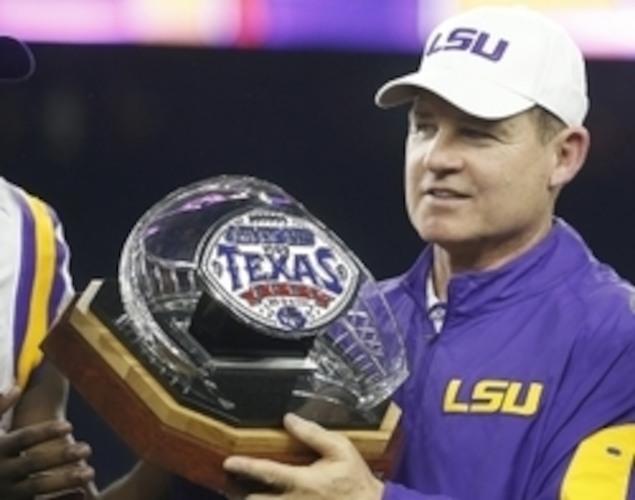 LSU head coach Les Miles