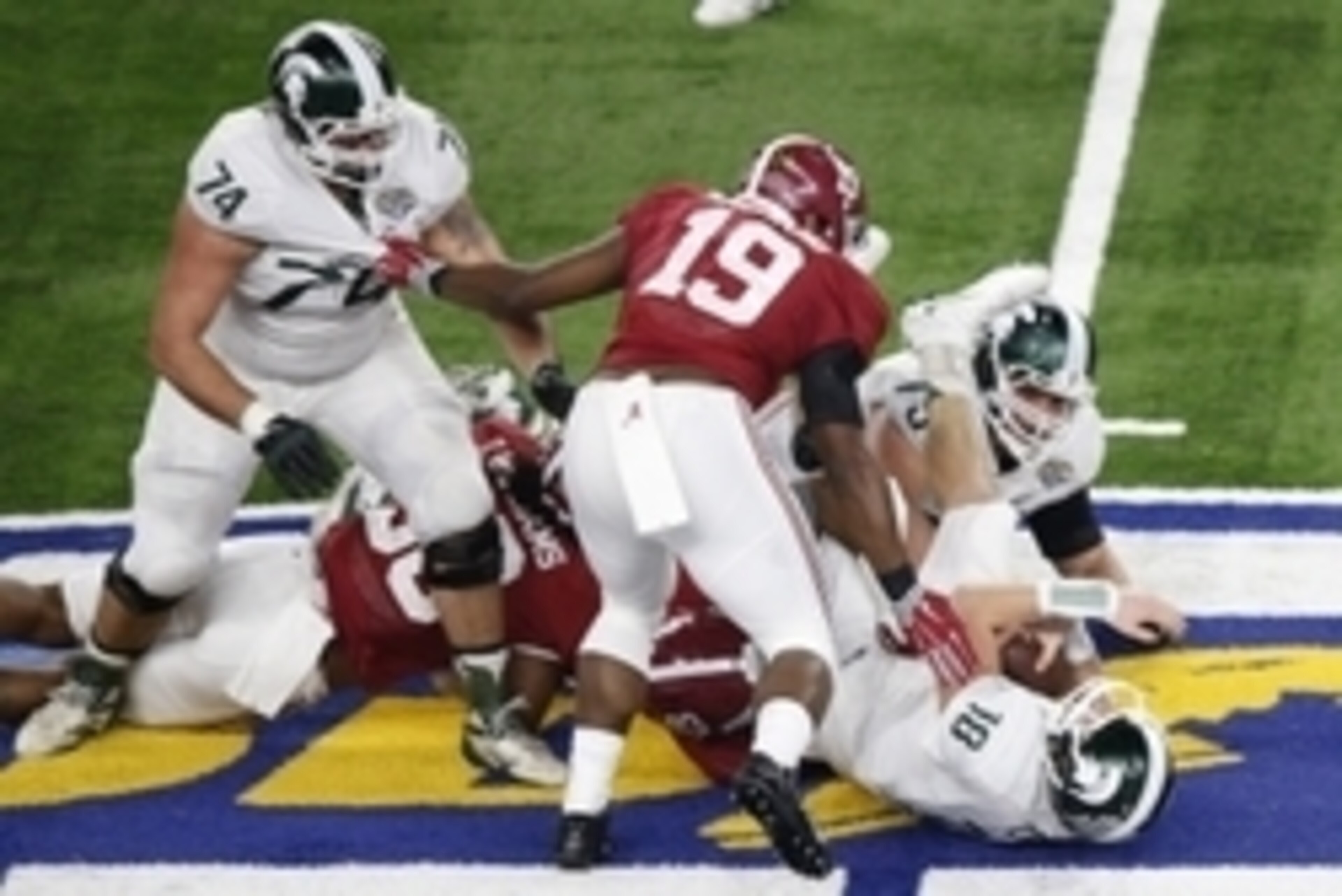 No. 19 Reggie Ragland