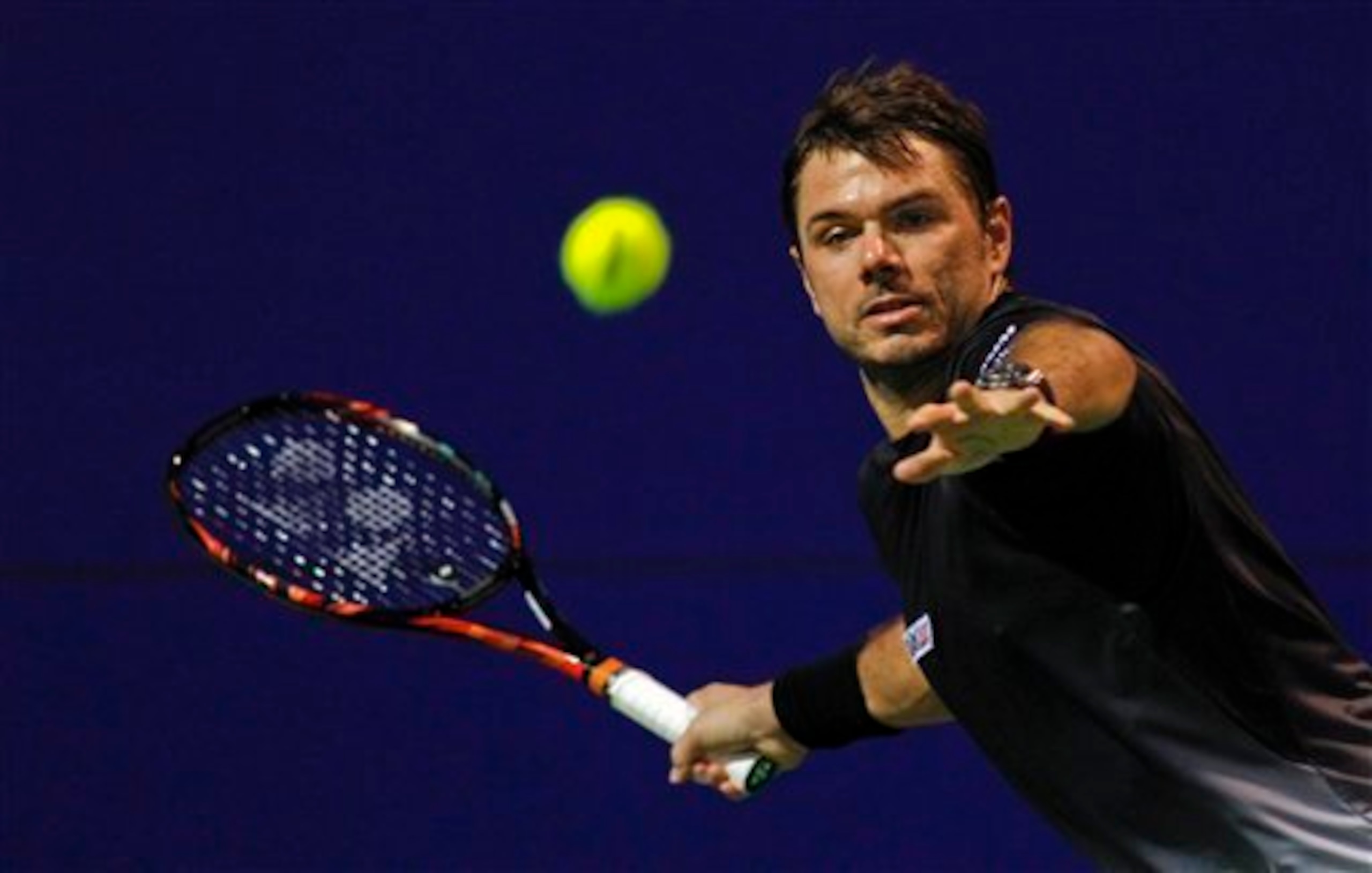 Stan Wawrinka readies to hit a forehand during the 2016 Chennai Open in India.