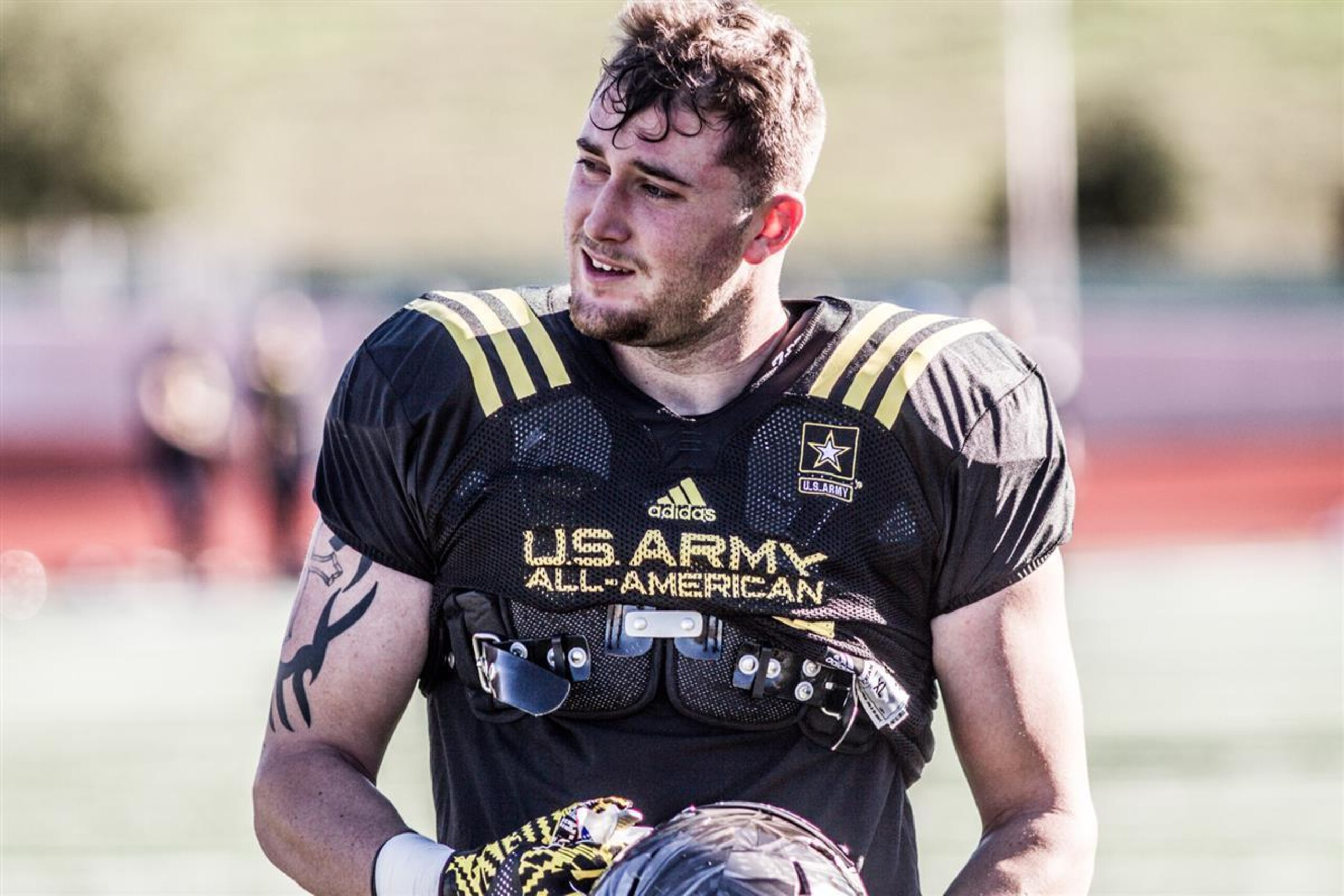 Top-ranked tight end Isaac Nauta is set to choose between Alabama, Georgia and Michigan.