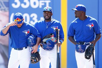 Anthony Alford (center)