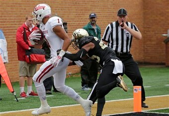 Simmie Cobbs had a breakout season for Indiana's passing game.