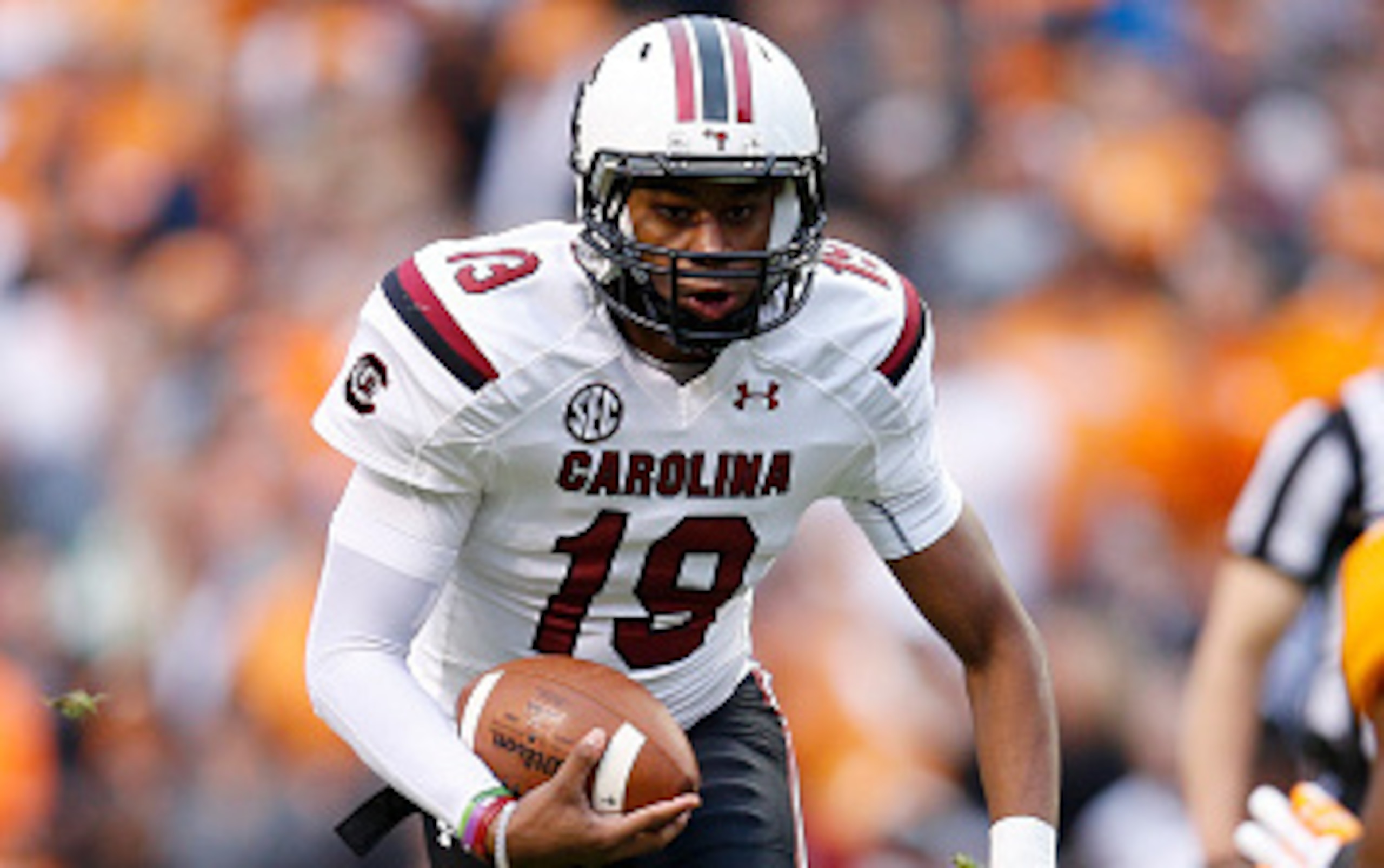 South Carolina QB Lorenzo Nunez