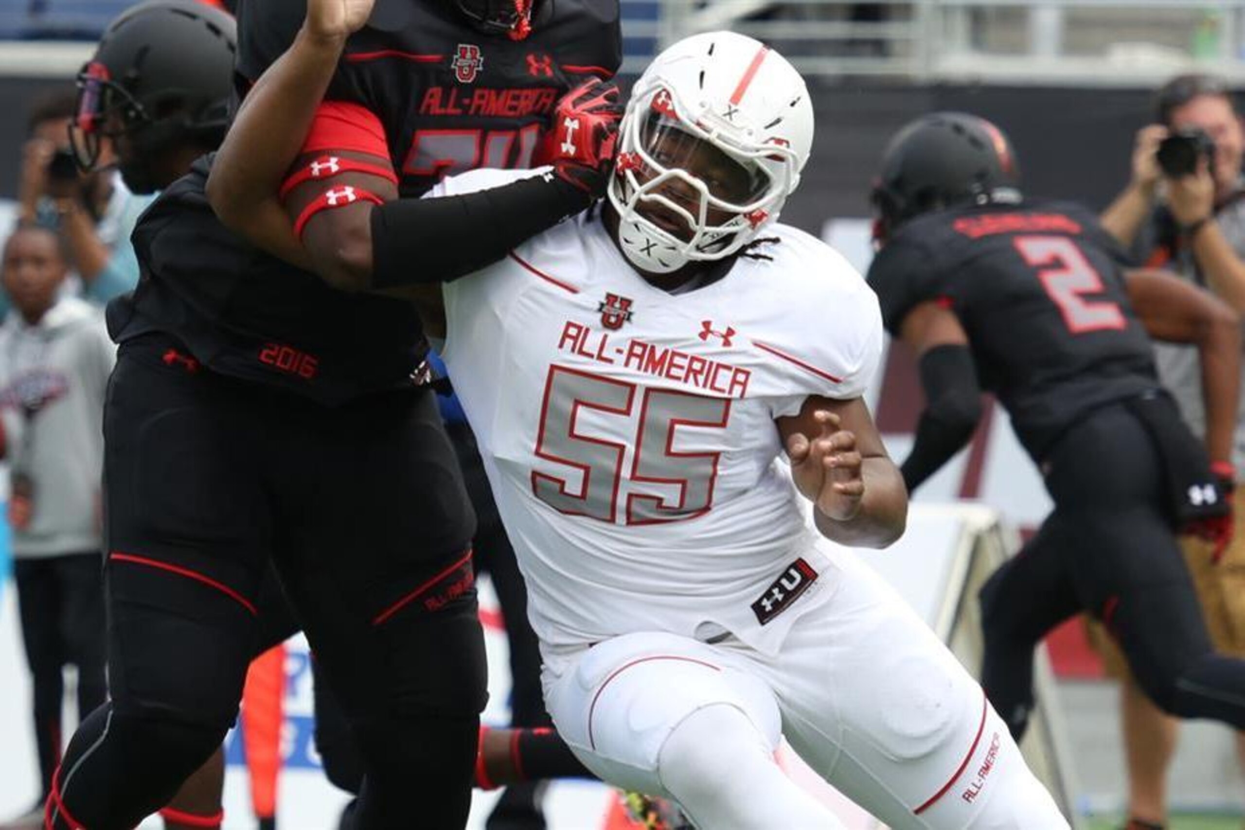 Defensive tackle Rashan Gary, the top-ranked player in the 2016 class, will visit Clemson on an official visit this weekend. Gary will announce his college plans on Feb. 3.