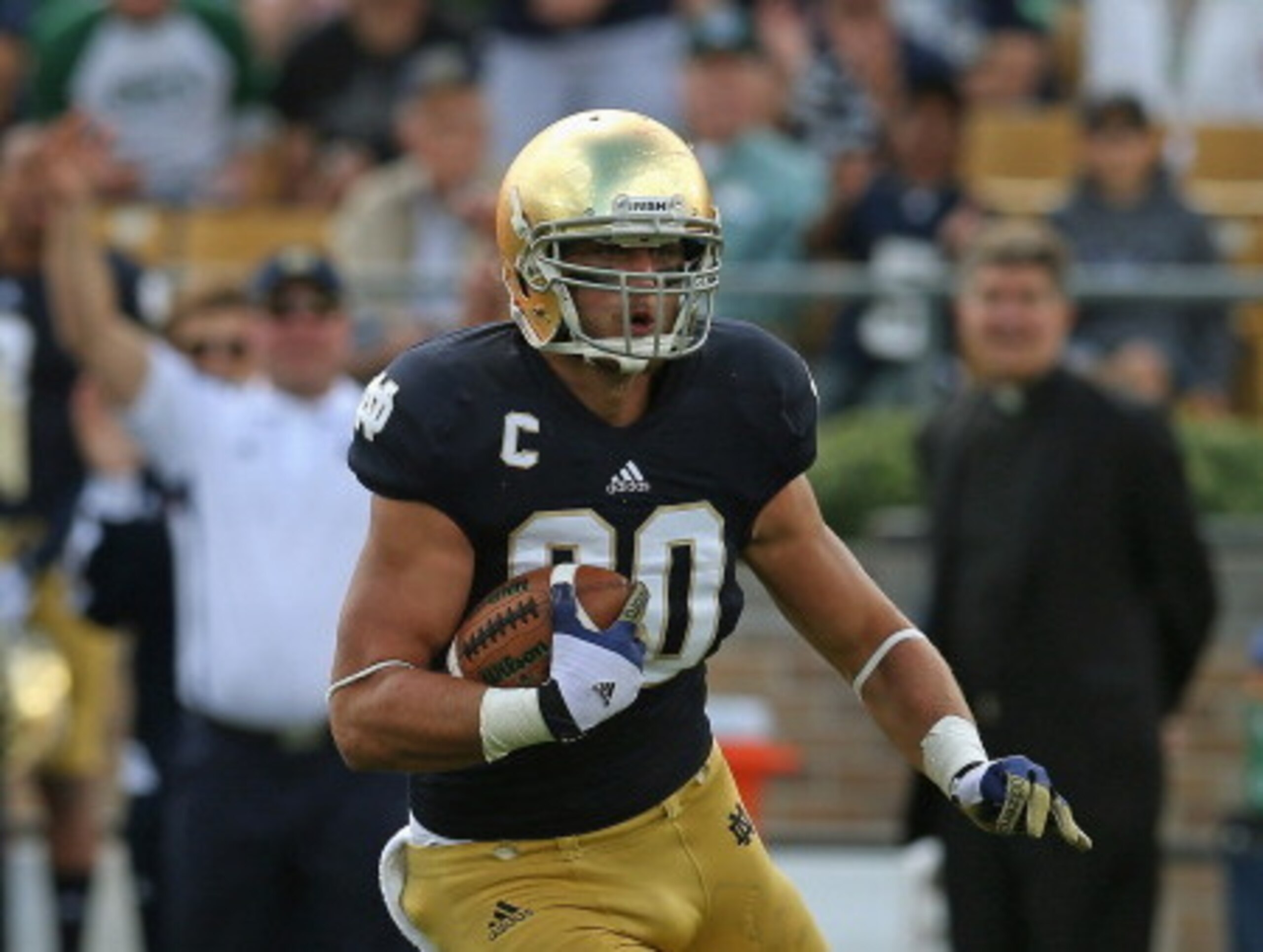 Former Notre Dame TE Tyler Eifert