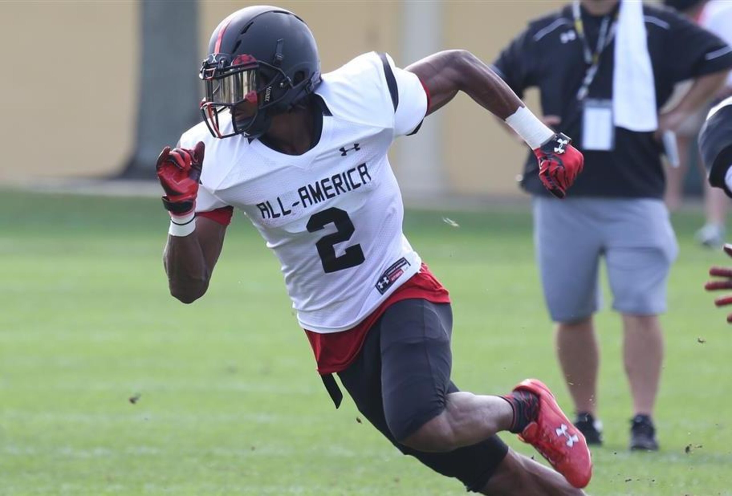 WR Tyrie Cleveland