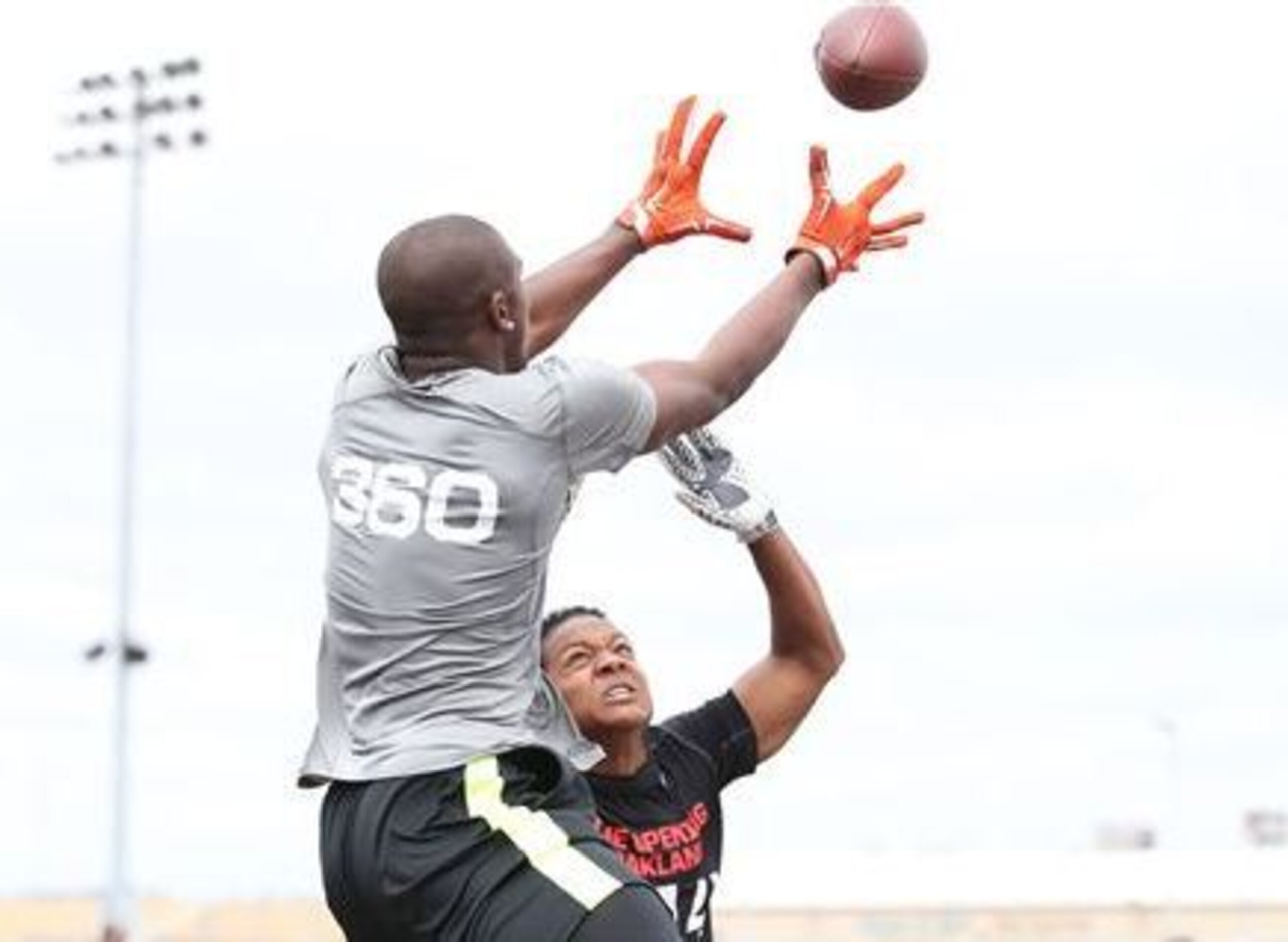 WR Theo Howard
