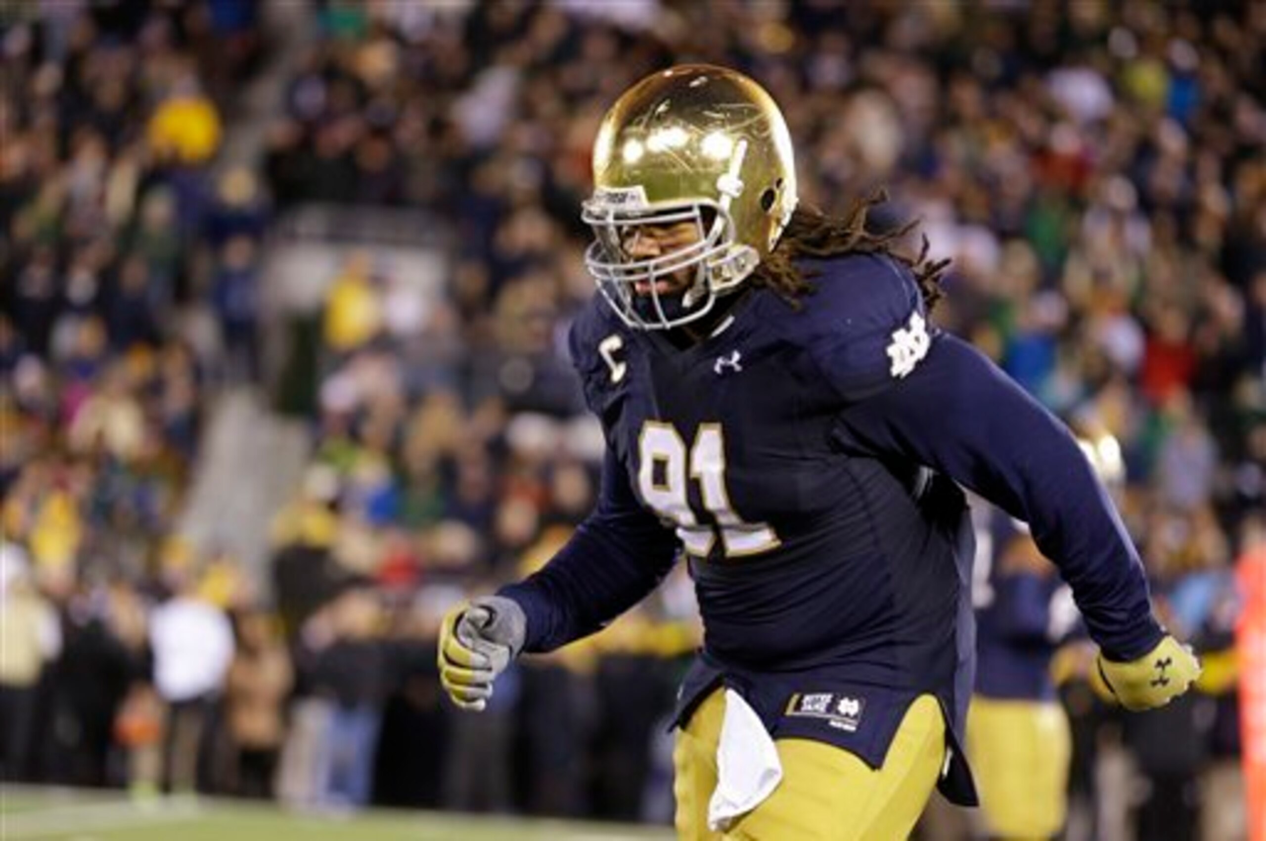 Notre Dame DL Sheldon Day