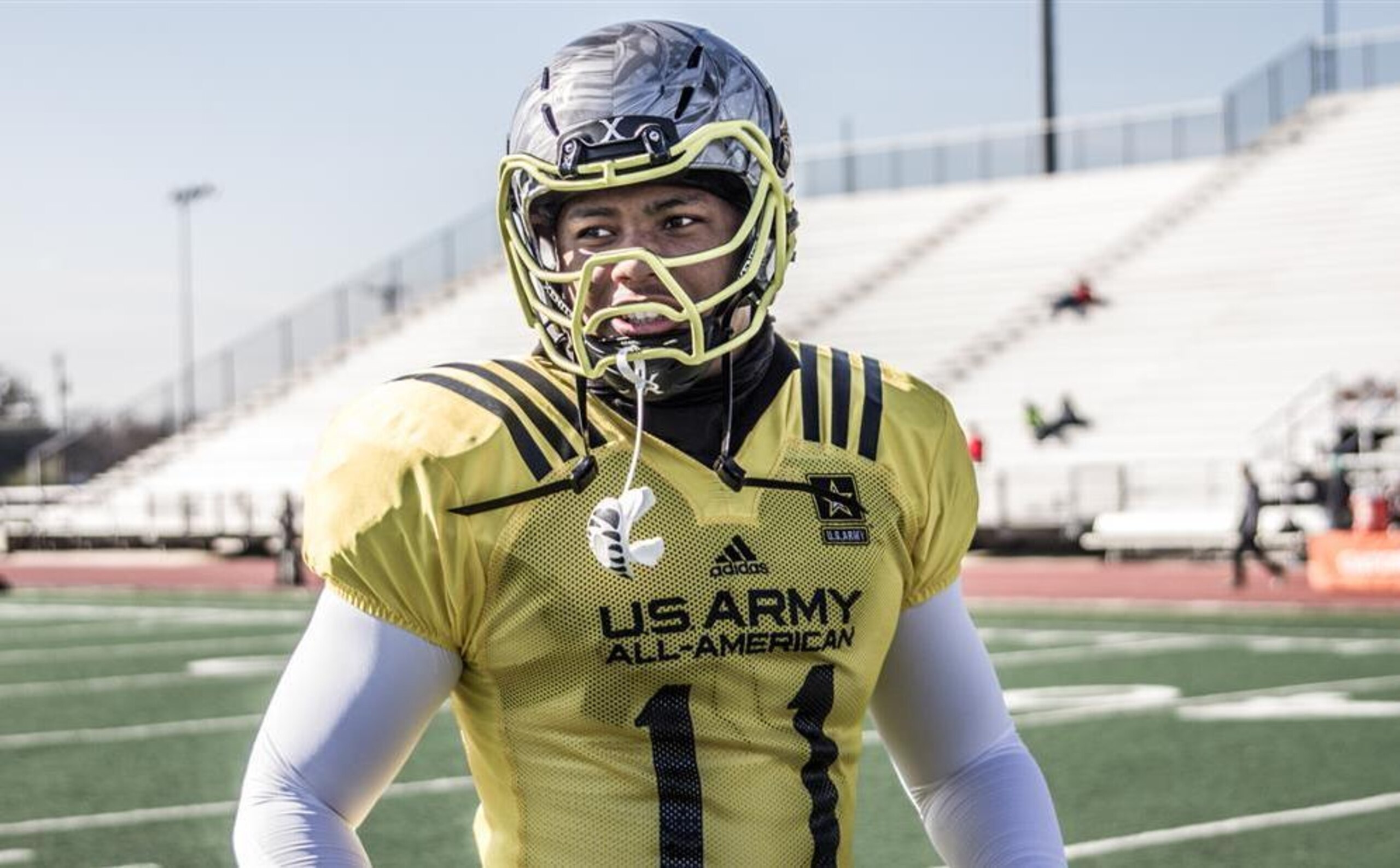 UCLA LB Mique Juarez