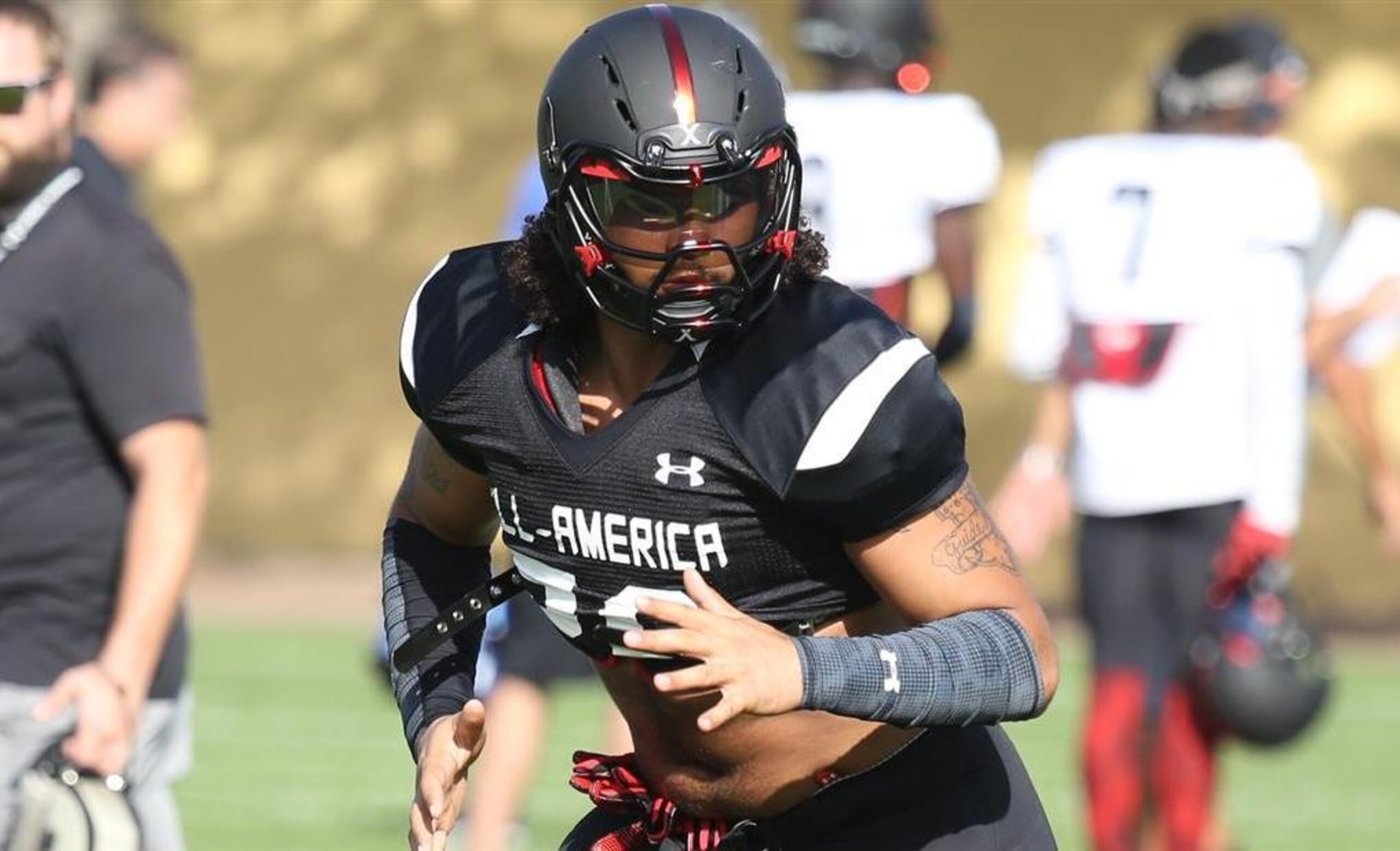 3-star LB Tre Threat