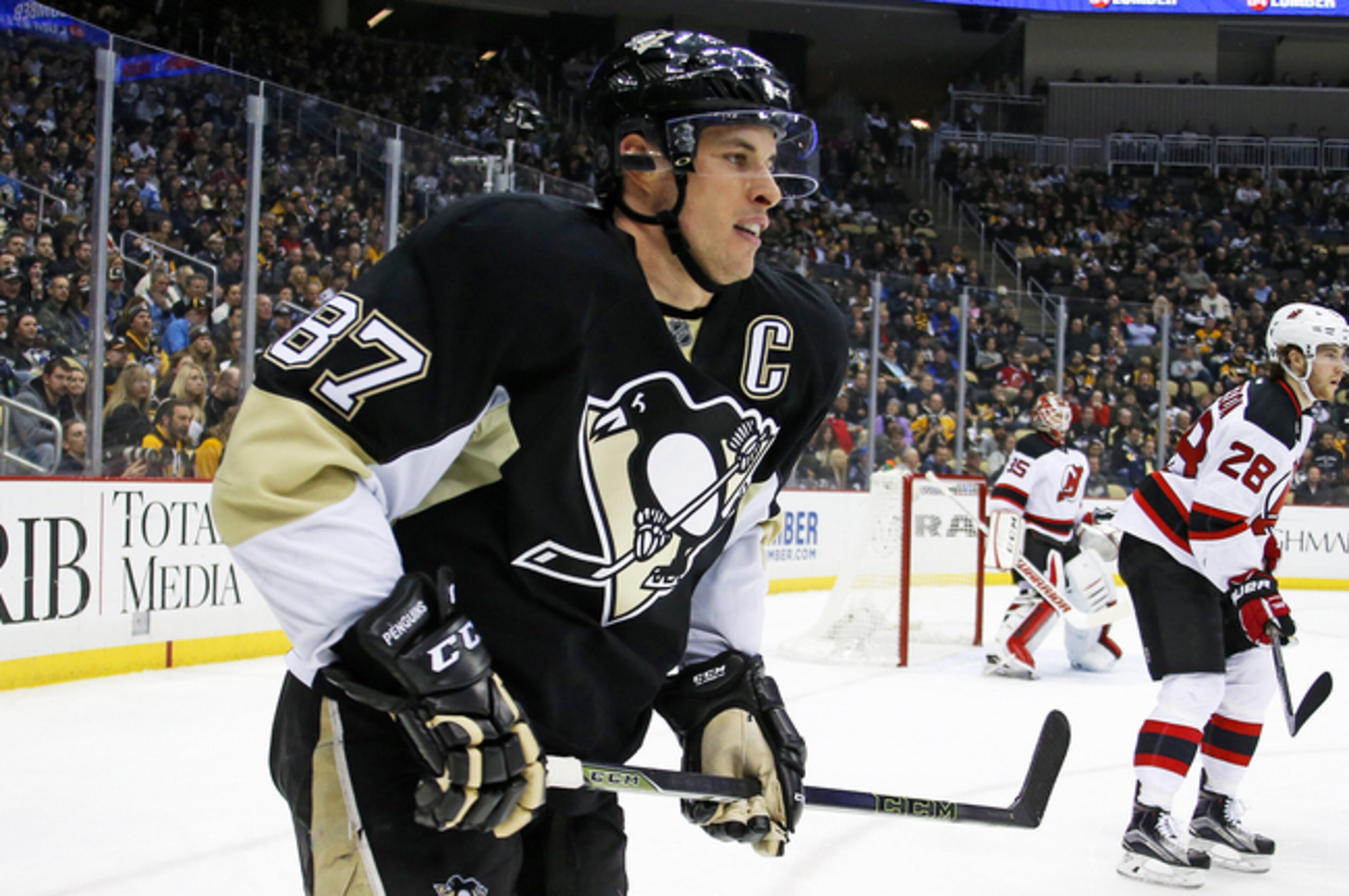 Pittsburgh Penguins center Sidney Crosby is rapidly moving up among the NHL's leading scorers.