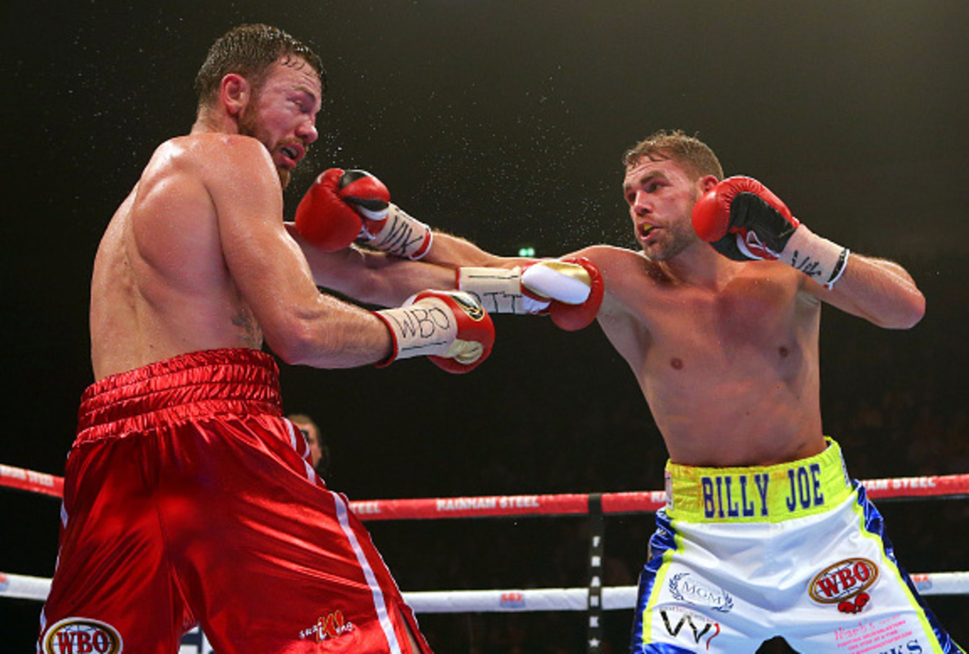 Billy Joe Saunders (right) became a world champion by beating Andy Lee.