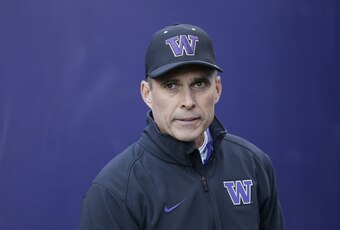 Washington head coach Chris Petersen